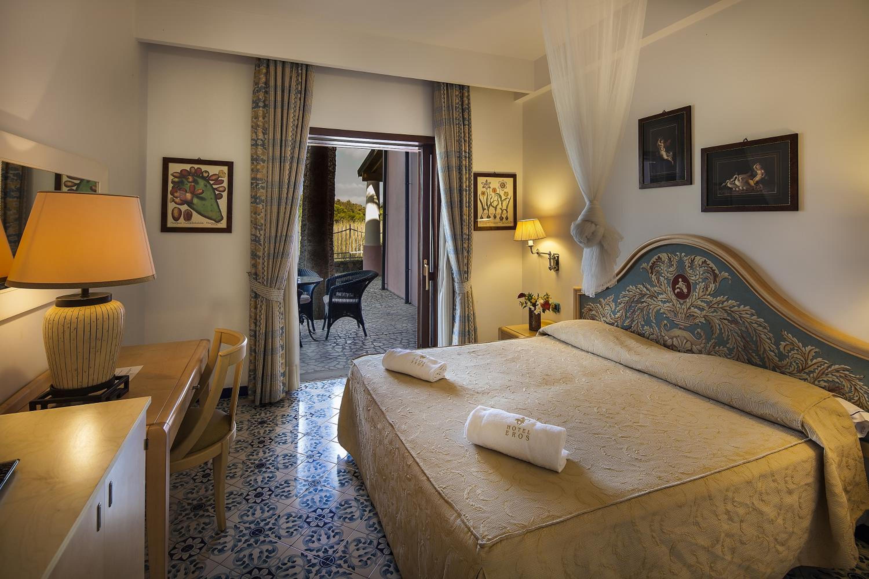 Superior Double or Twin Room - Photo 15