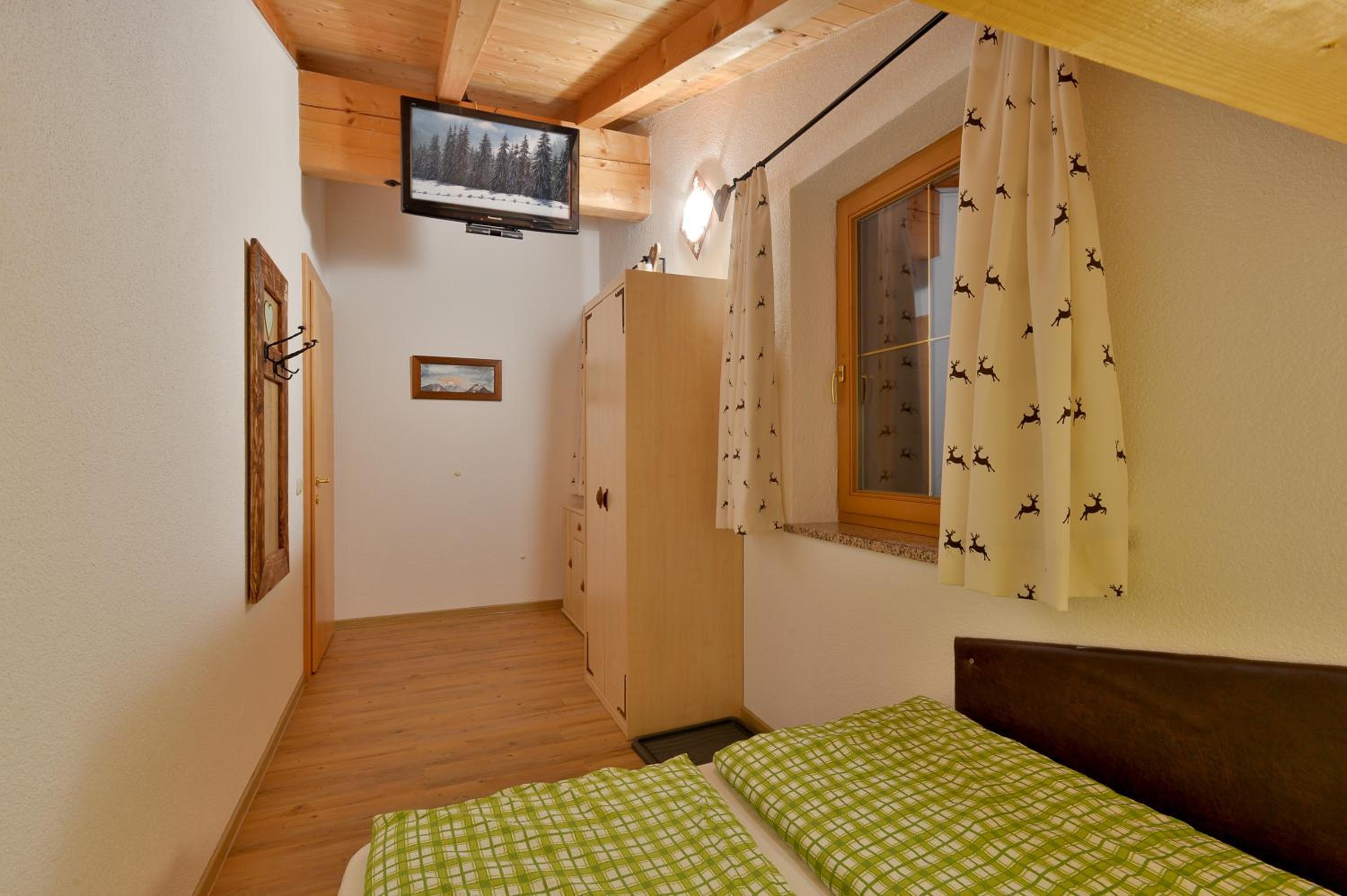 Three-Bedroom Apartment photo 1