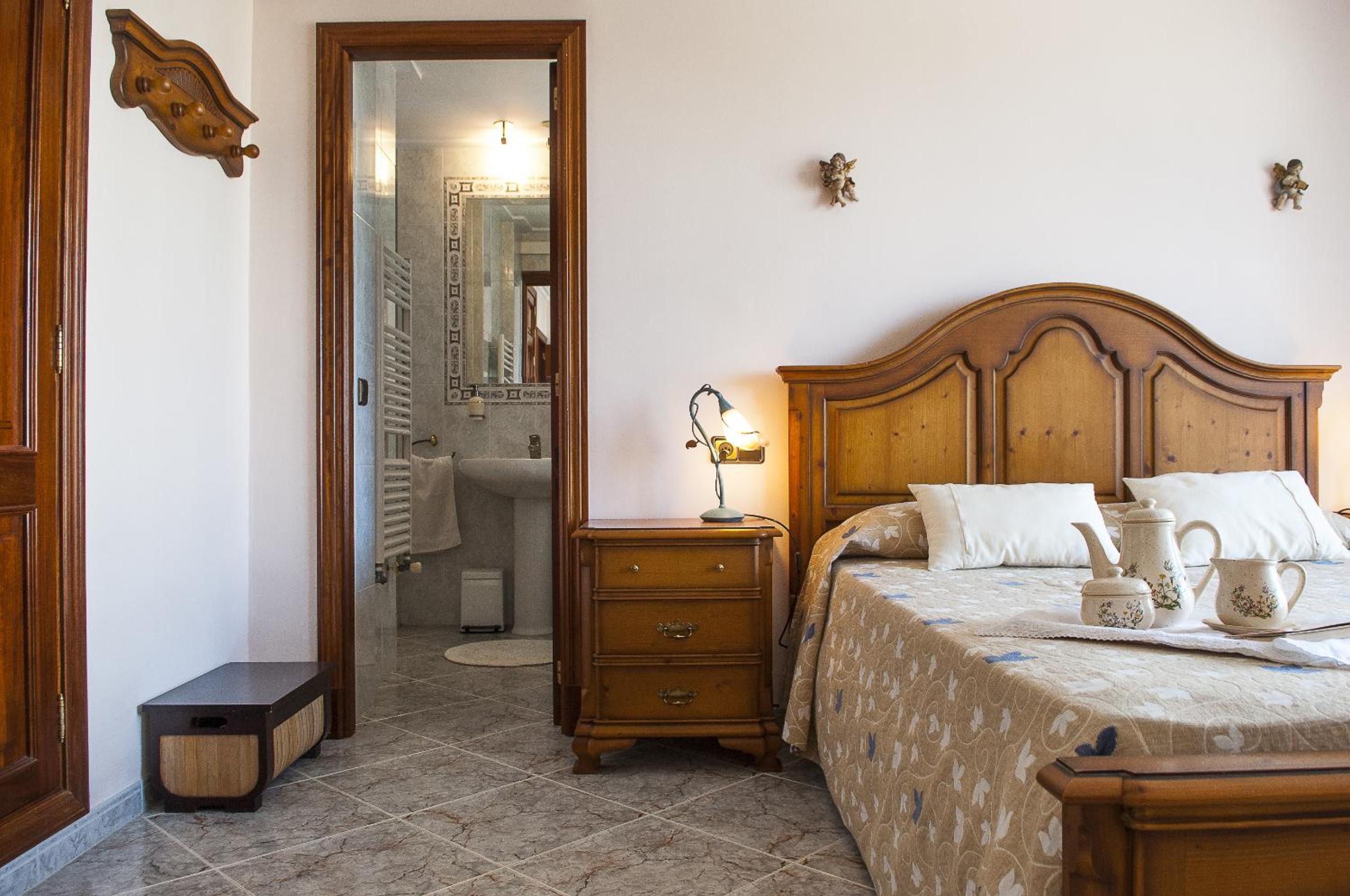 Four-Bedroom House photo 2