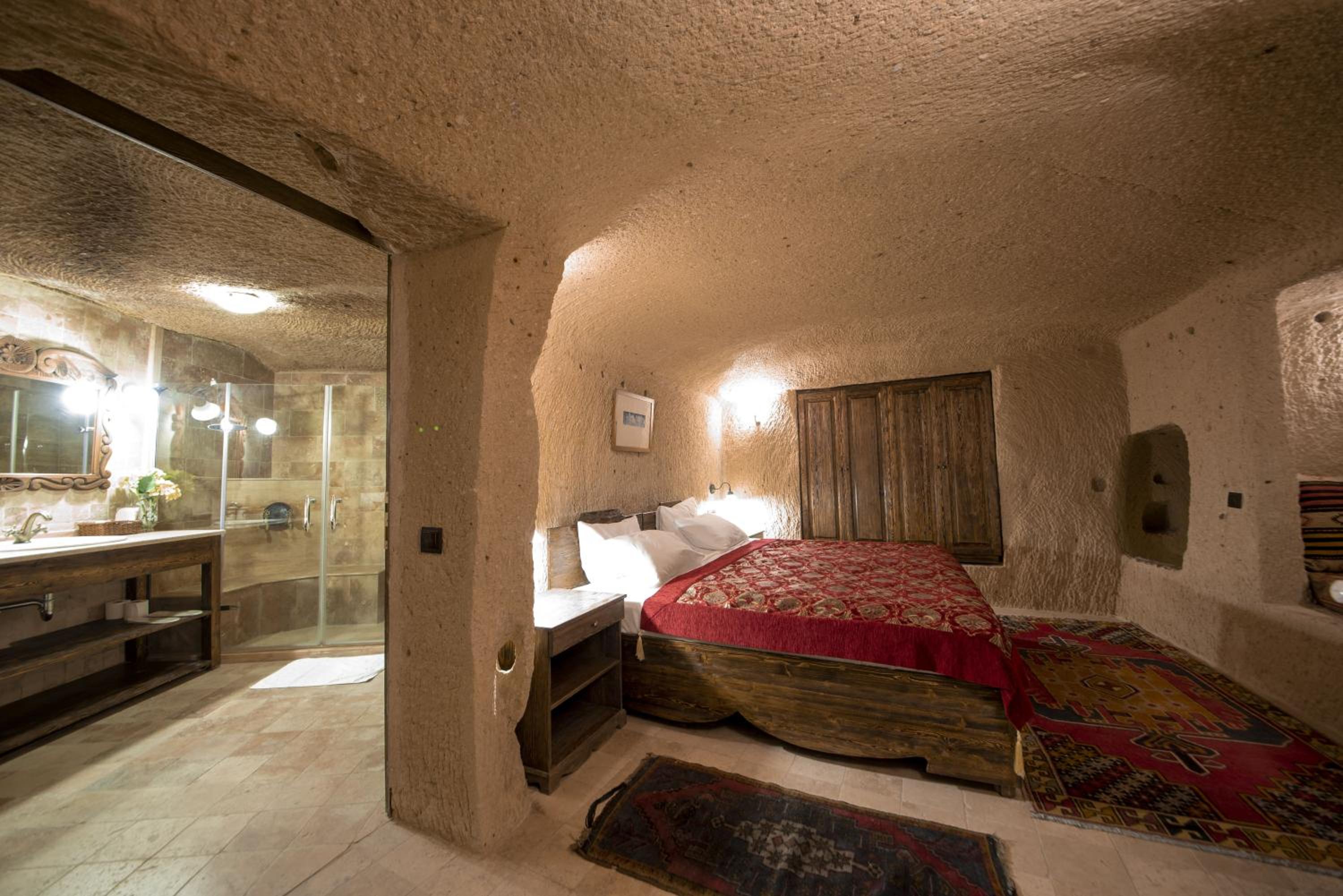 King Suite with Spa Bath