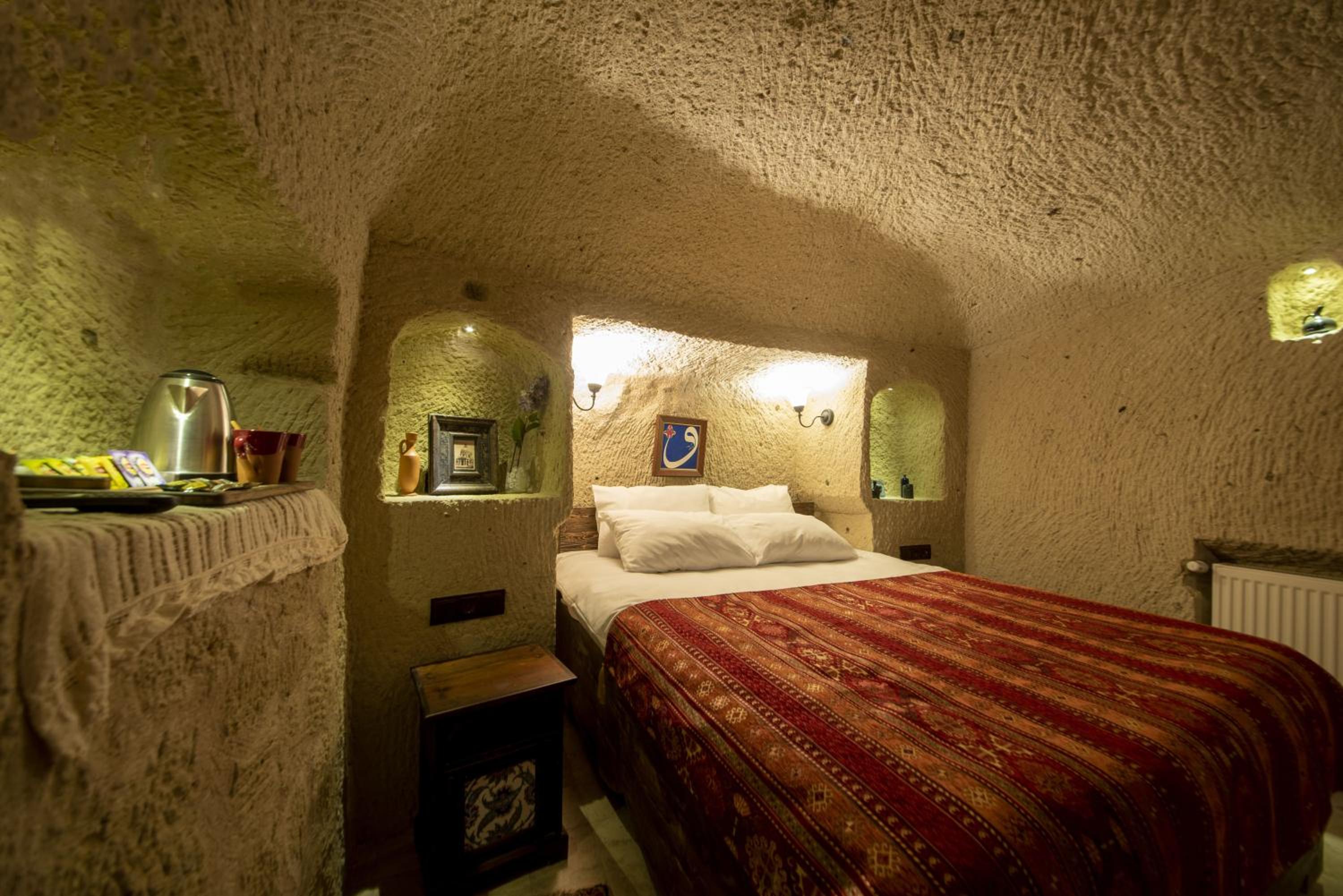 Standard Double Room - Photo 2