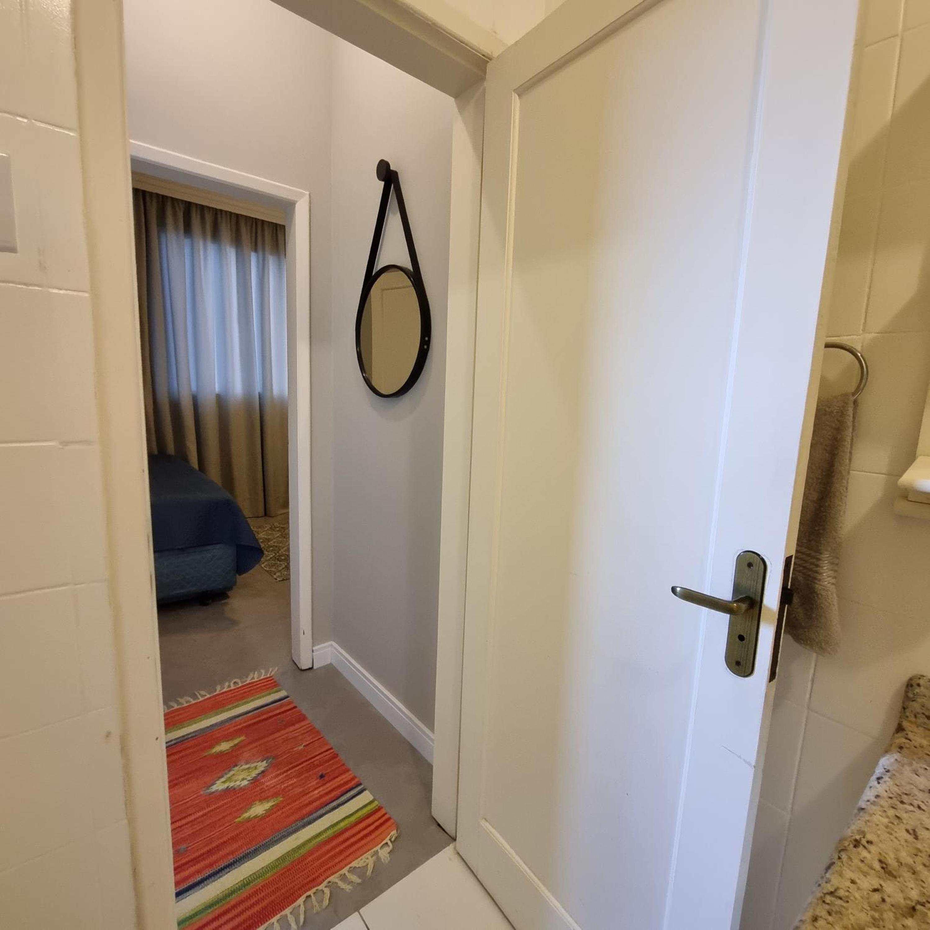 One-Bedroom Apartment - Photo 28