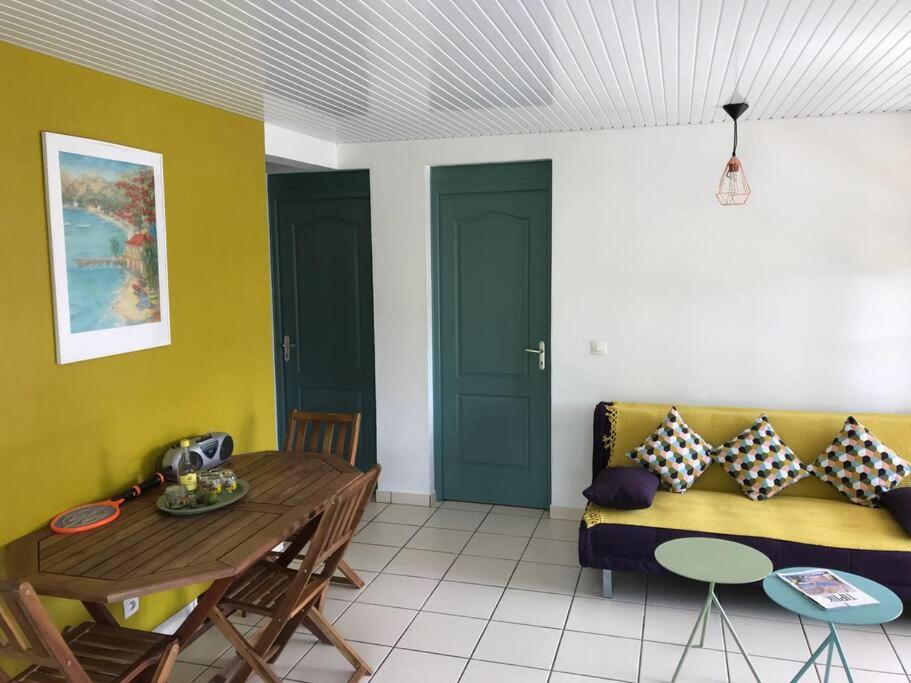 Two-Bedroom House photo 3