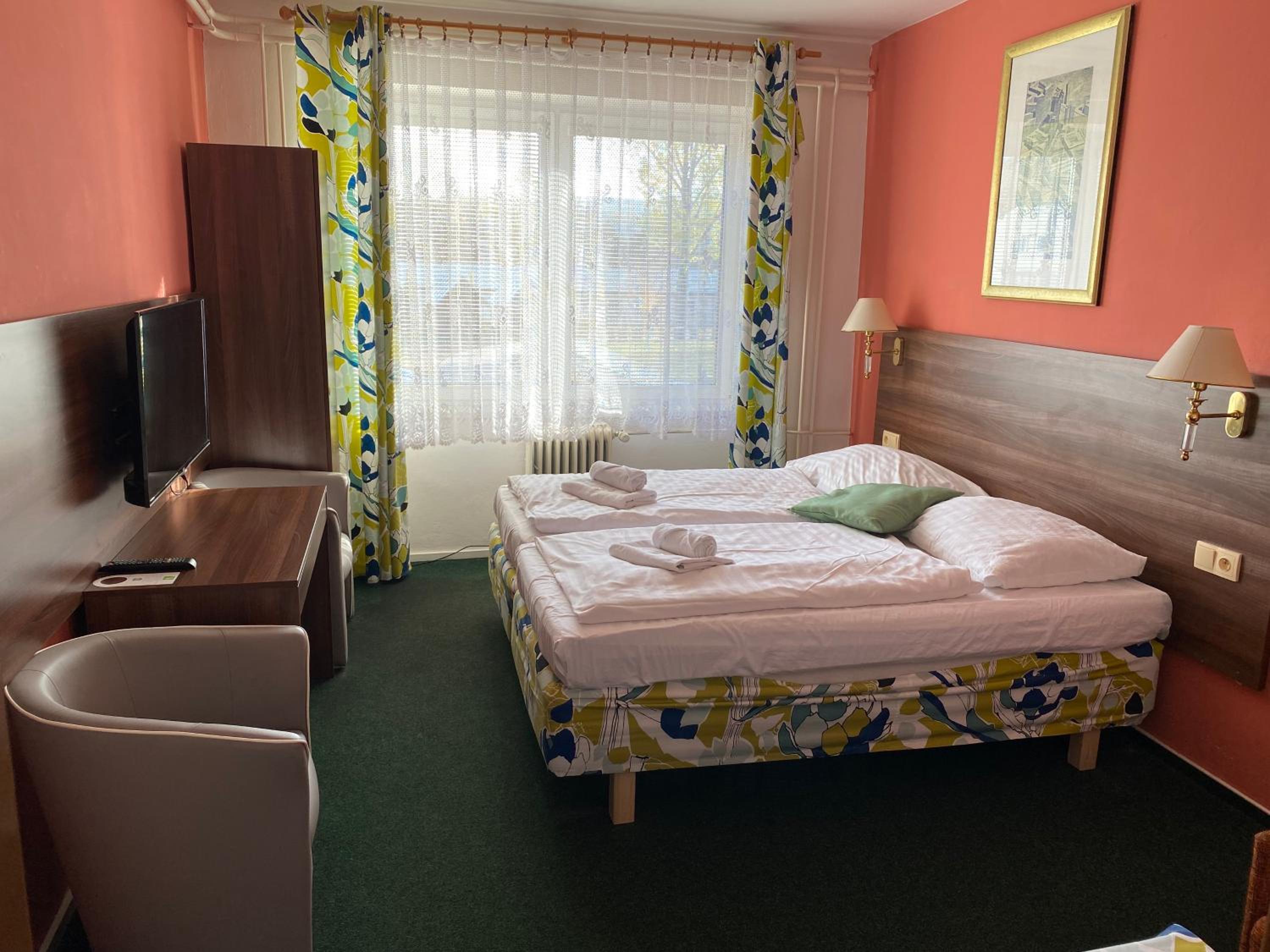 Standard Double Room photo 2
