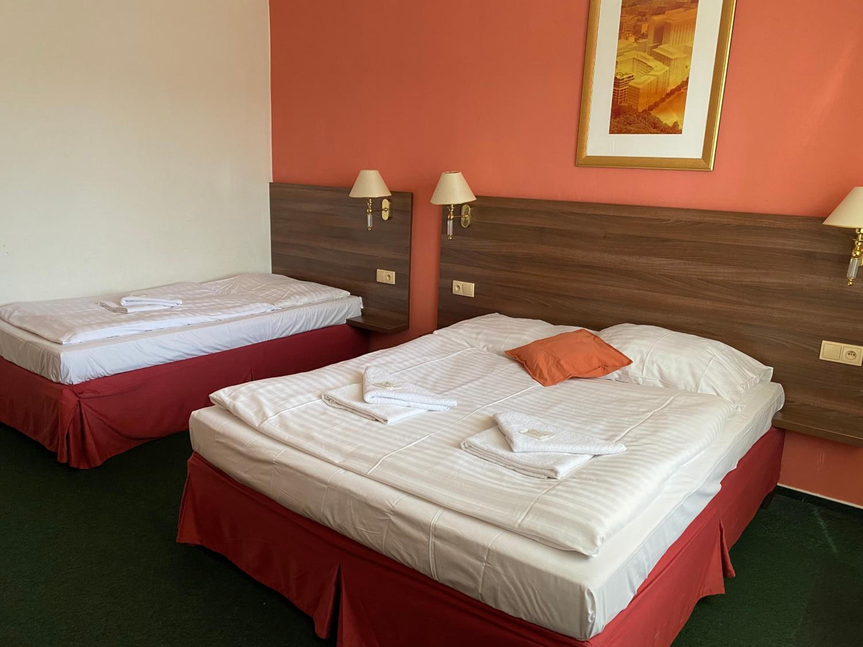 Standard Triple Room photo 1