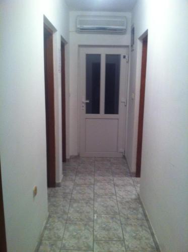 Two-Bedroom Apartment Ground Floor - Right photo 3