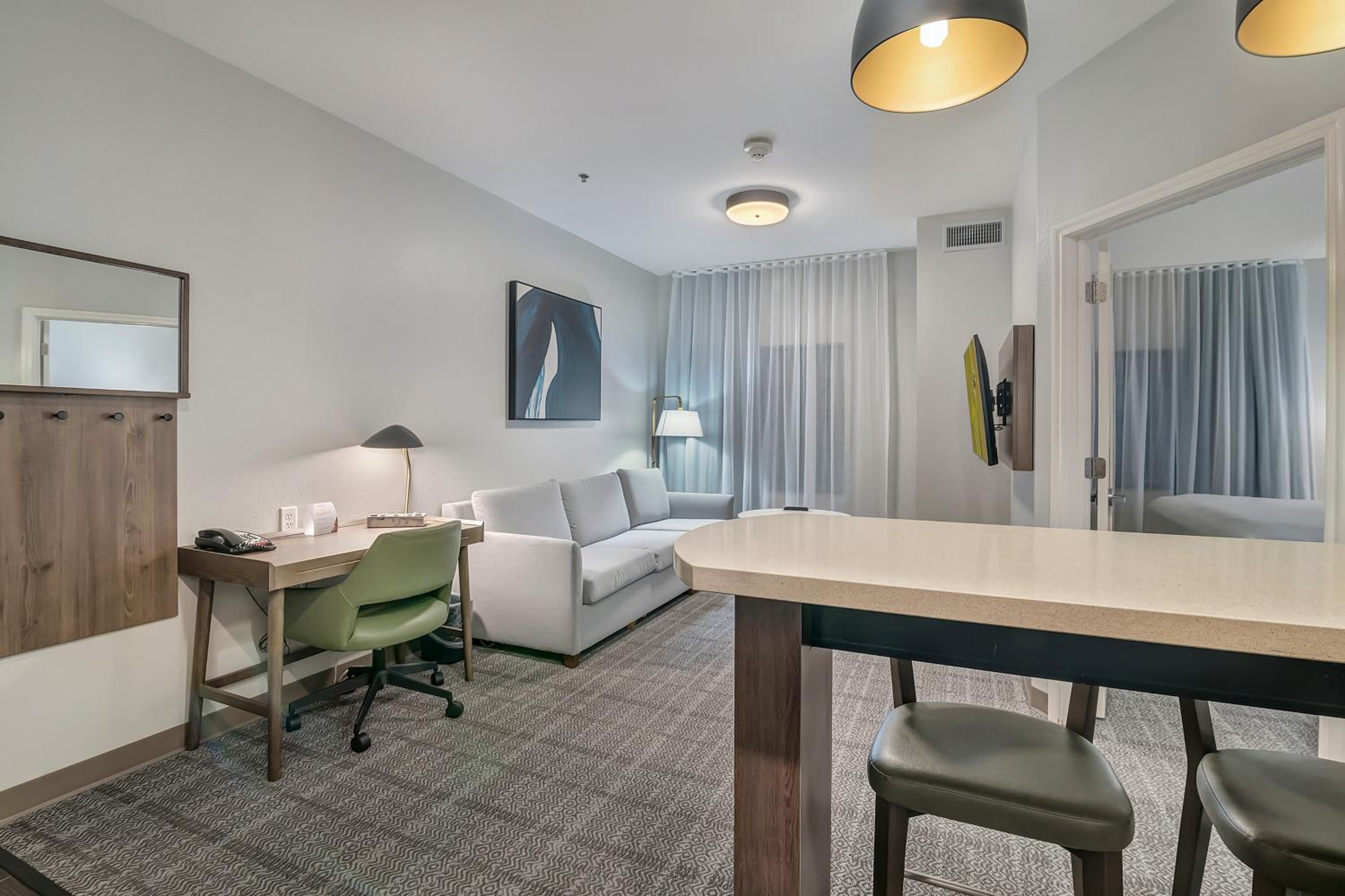 One-Bedroom King Suite - Photo 16