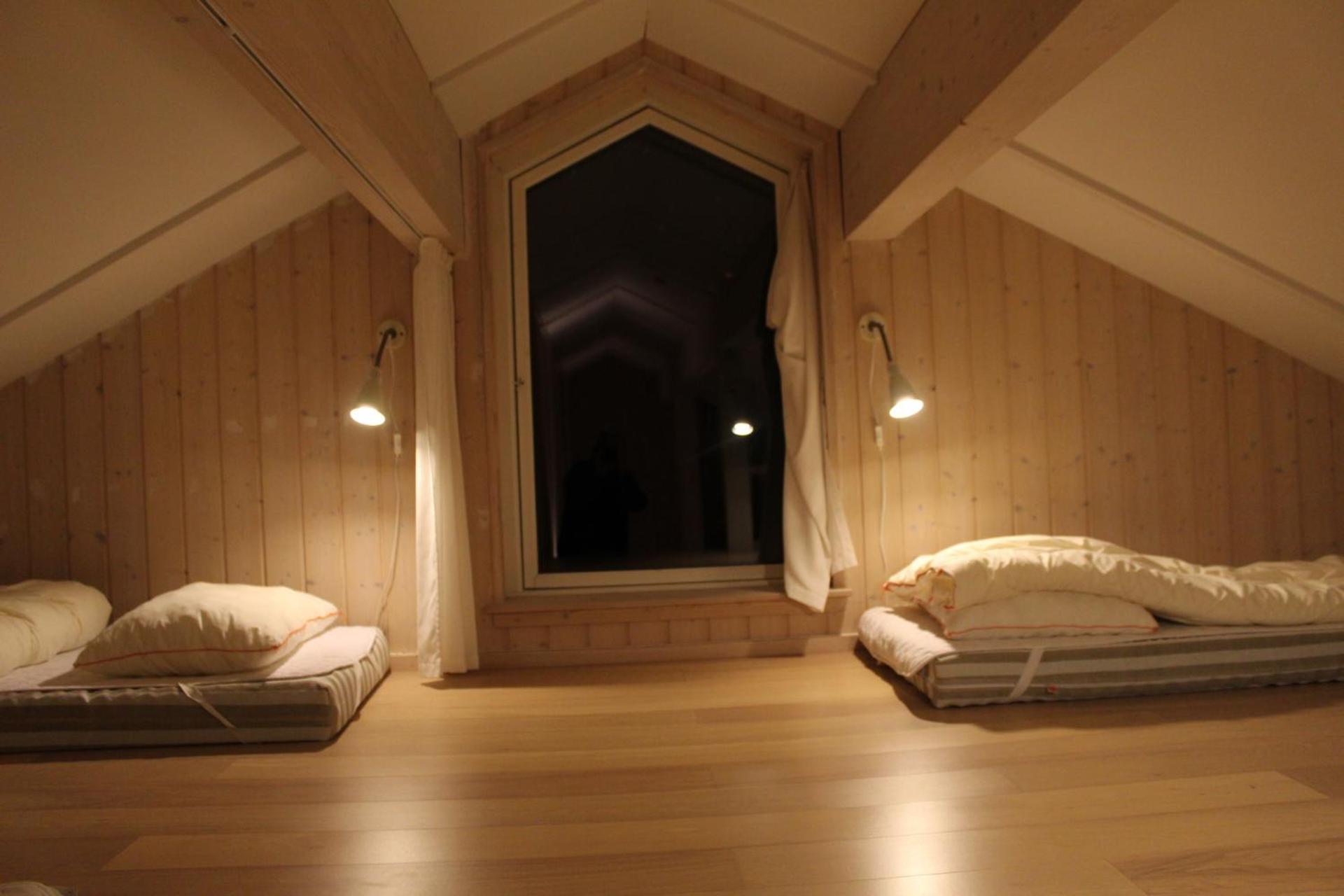 Three-Bedroom House photo 2