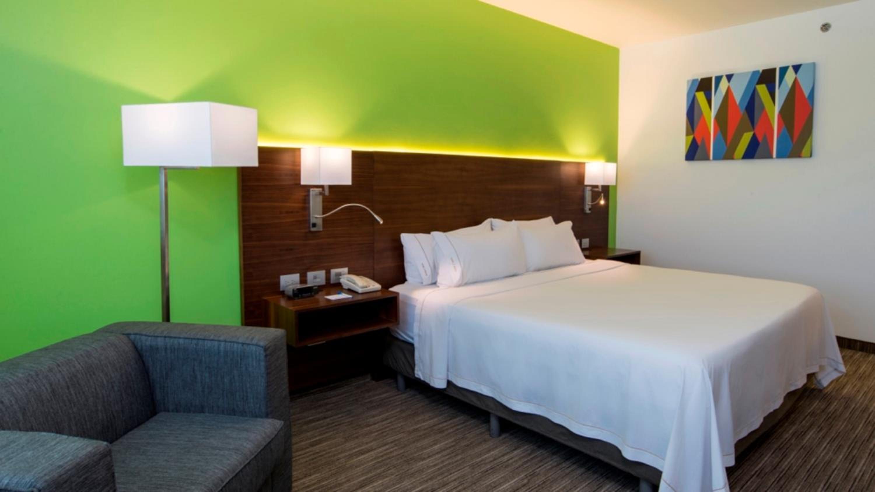 Standard King Room - Photo 1