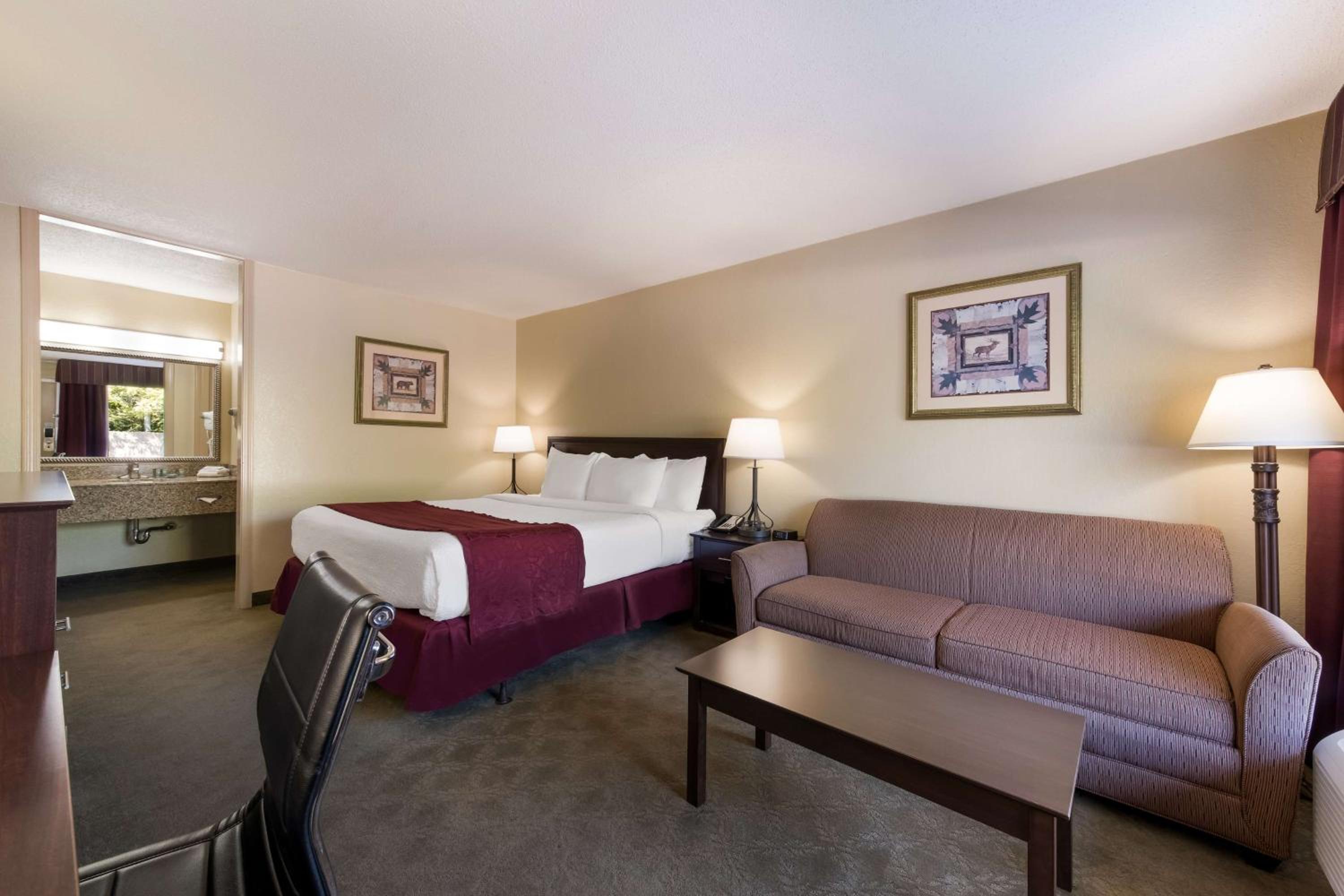 King Room - Non-Smoking photo 1