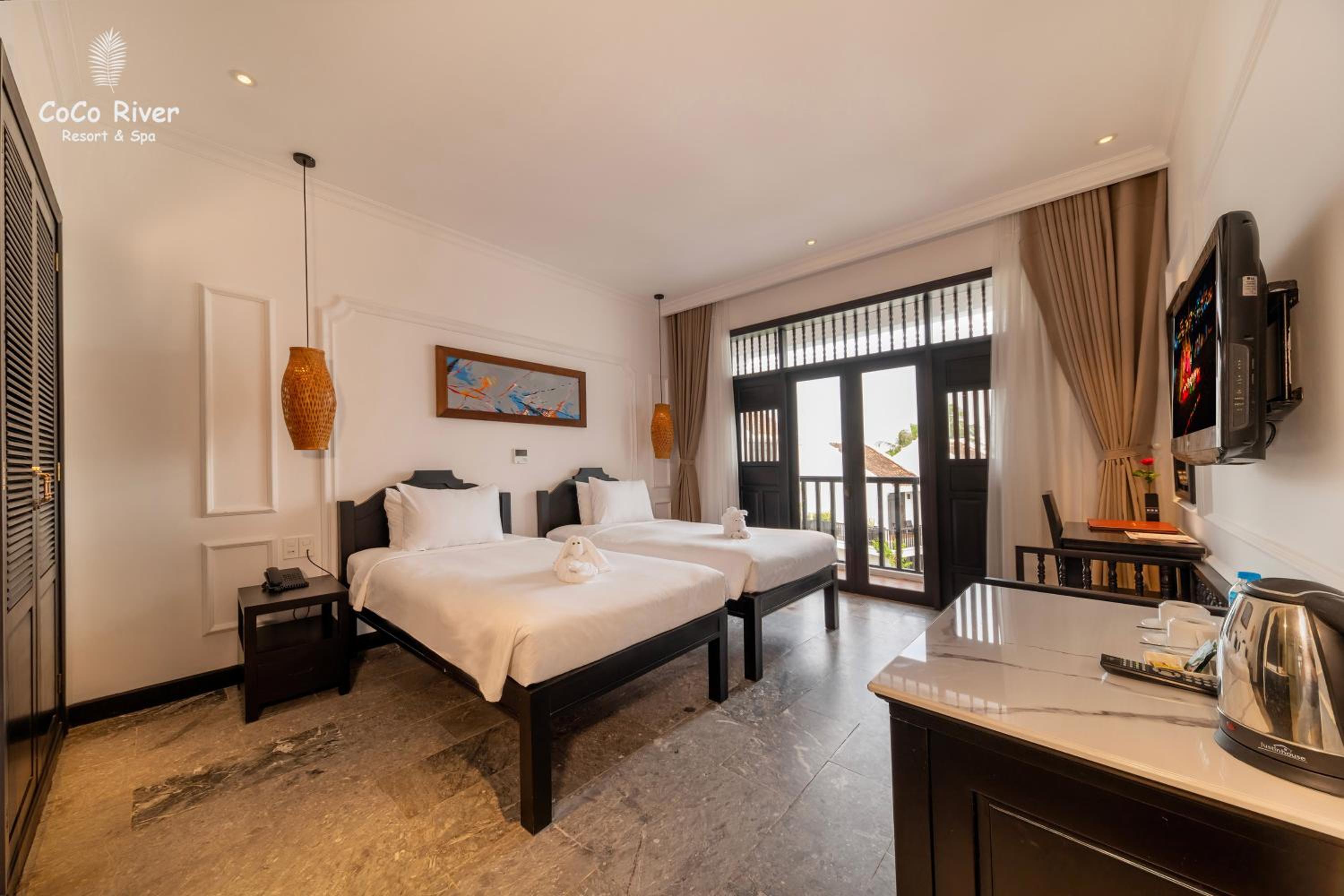 Deluxe Double Room with Garden View - Photo 8