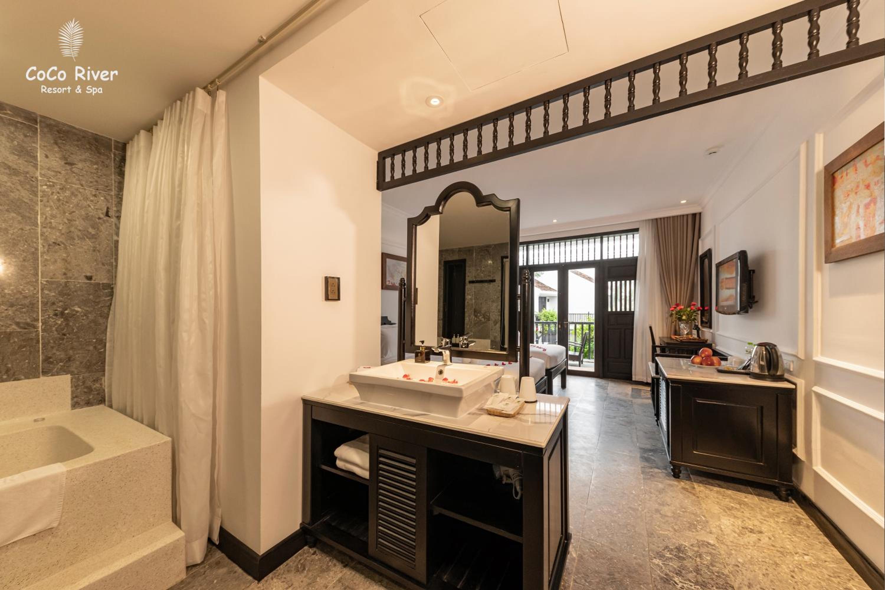 Deluxe Twin Room with Pool View - Photo 3