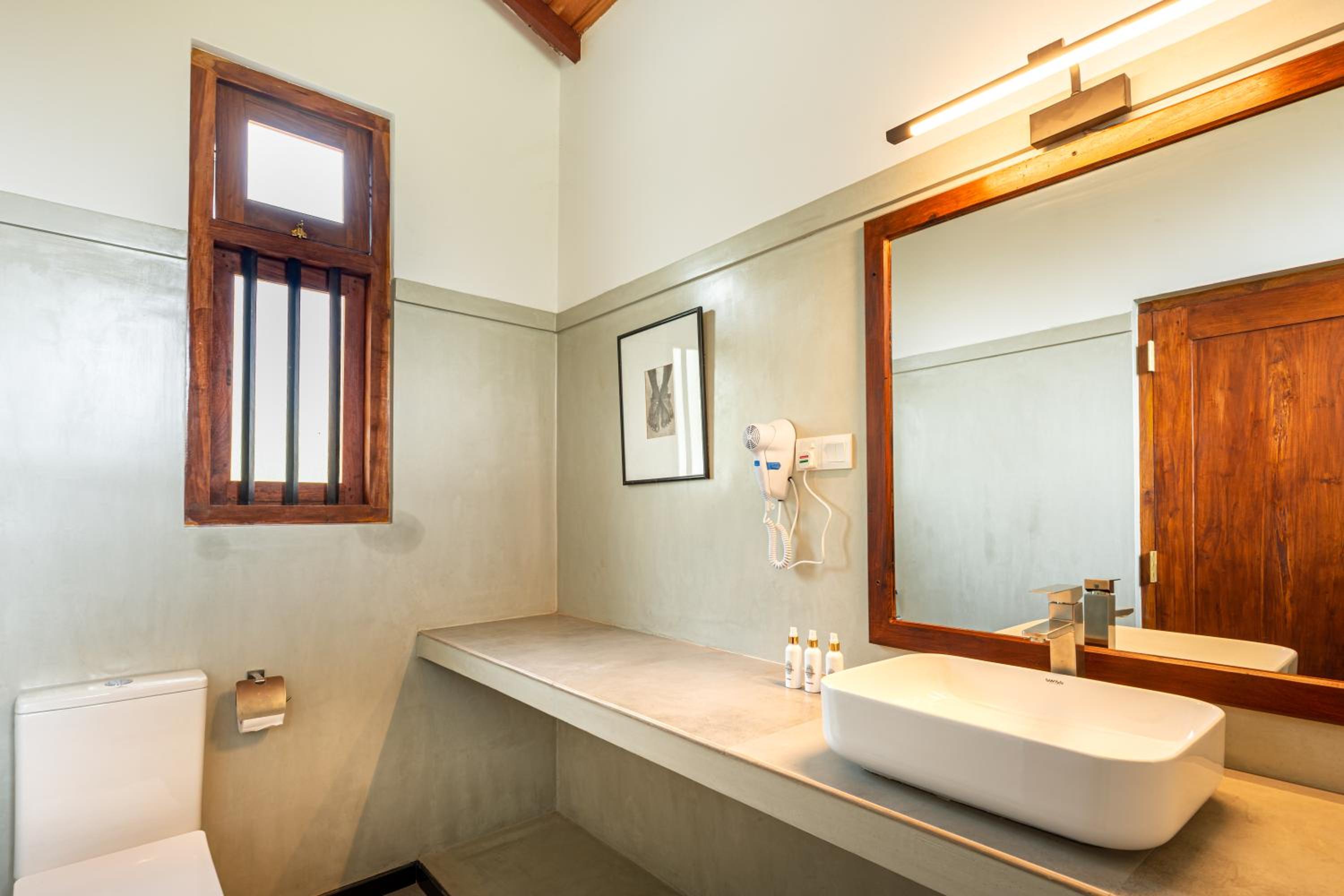 Deluxe Double or Twin Room - Photo 3