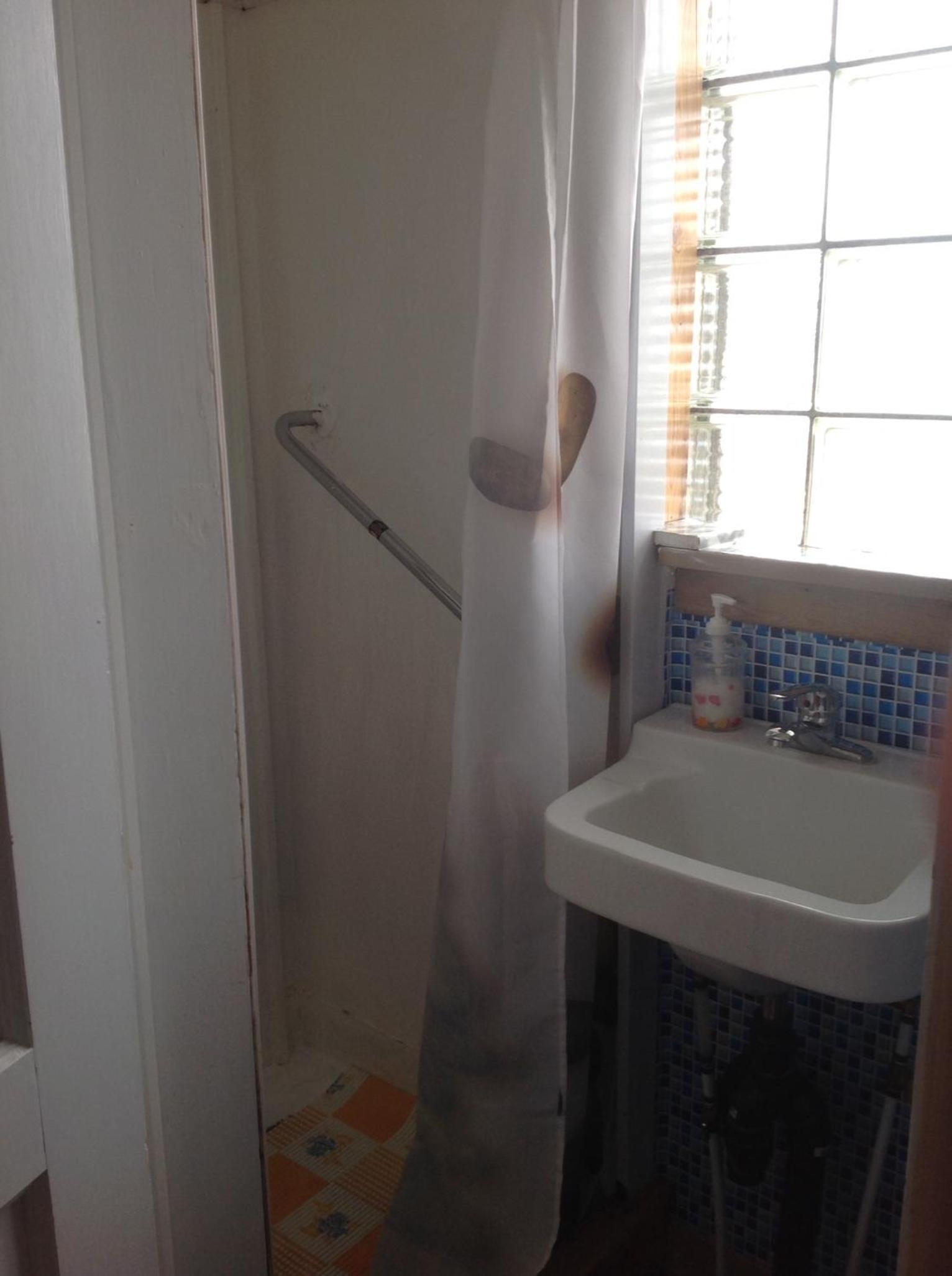 Triple Room with Bathroom photo 2
