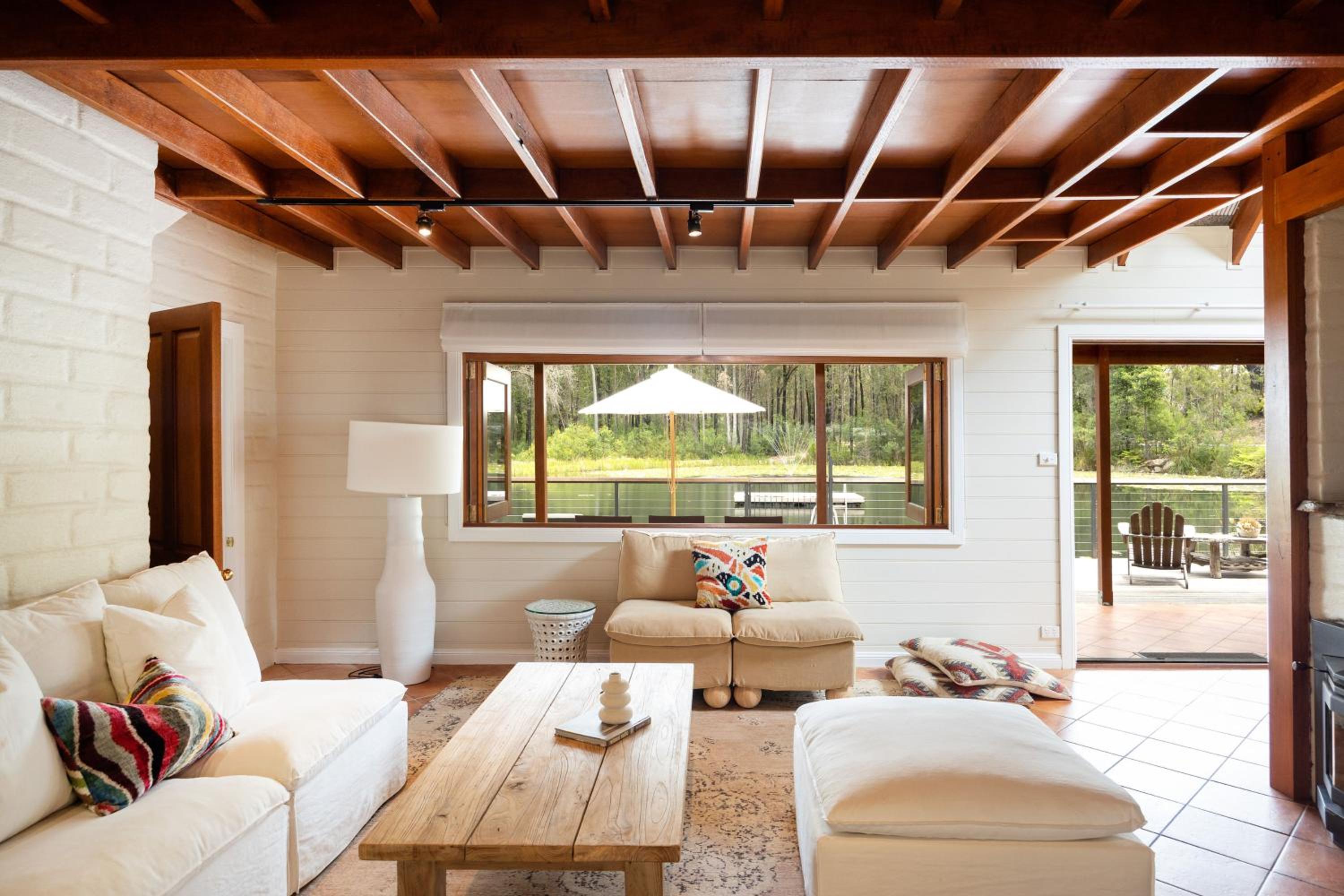 Large Four-Bedroom Homestead photo 1