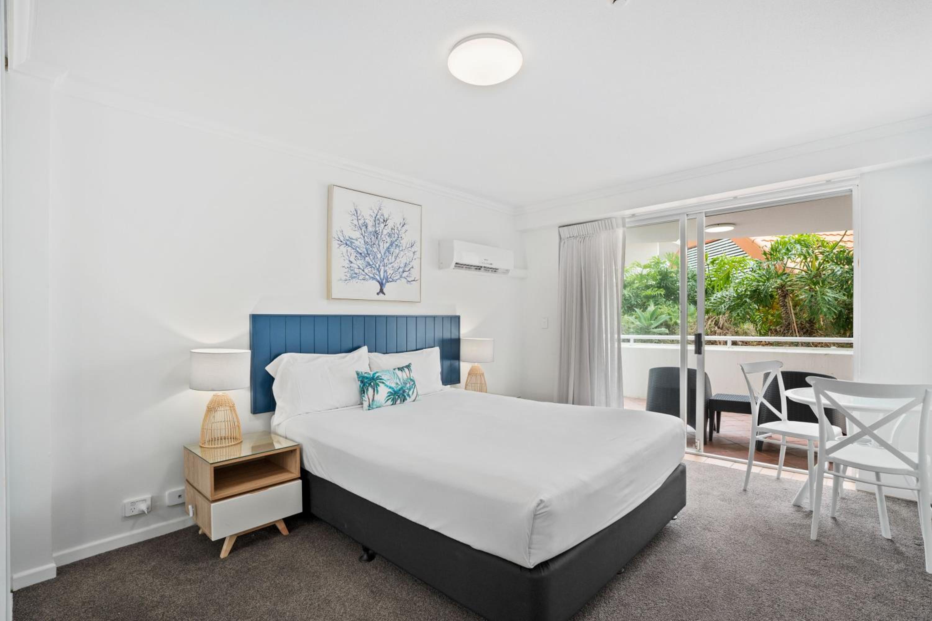 Double Room - Photo 6