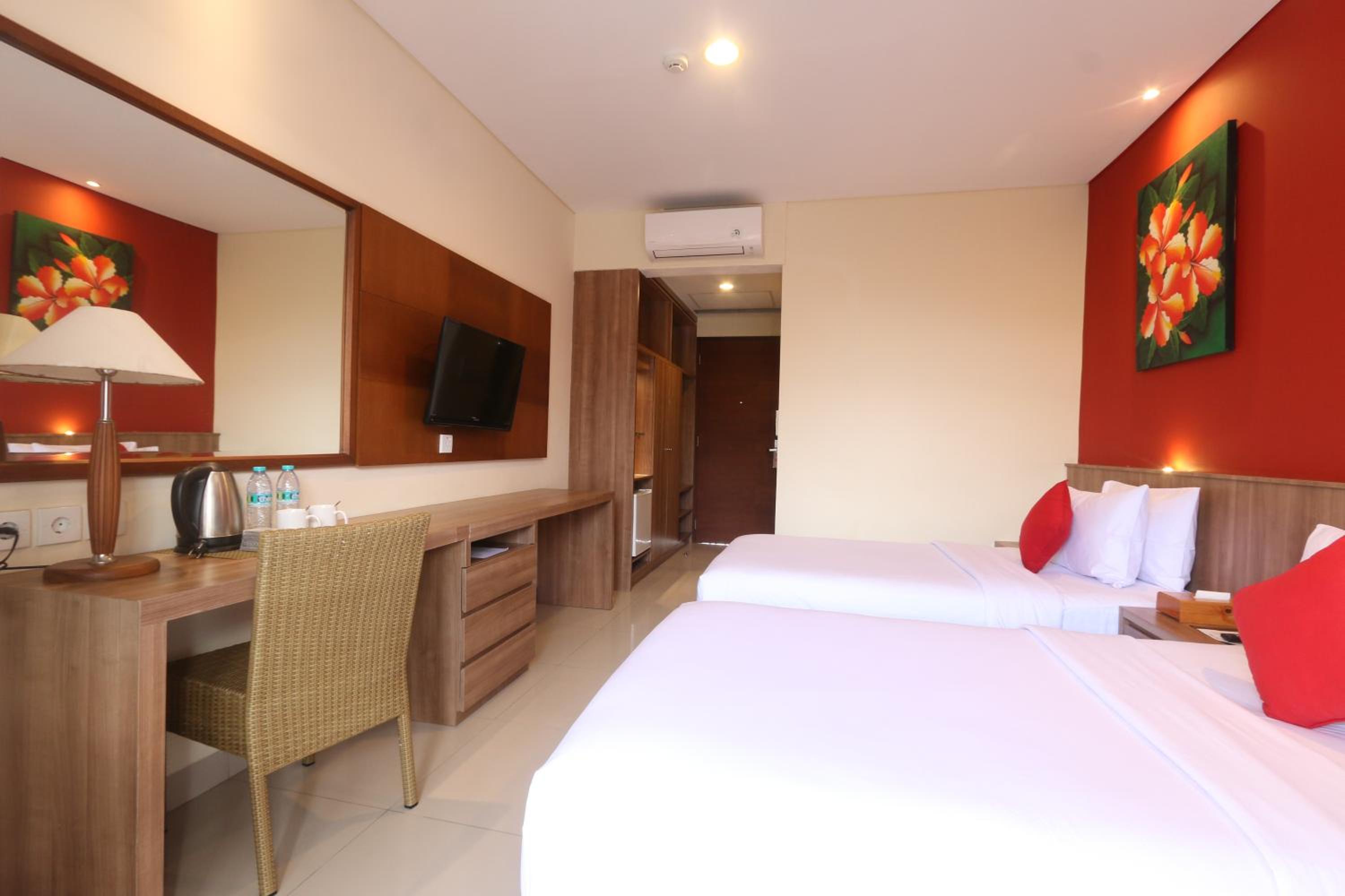Deluxe Premier Room, Twin Bed with City View photo 2