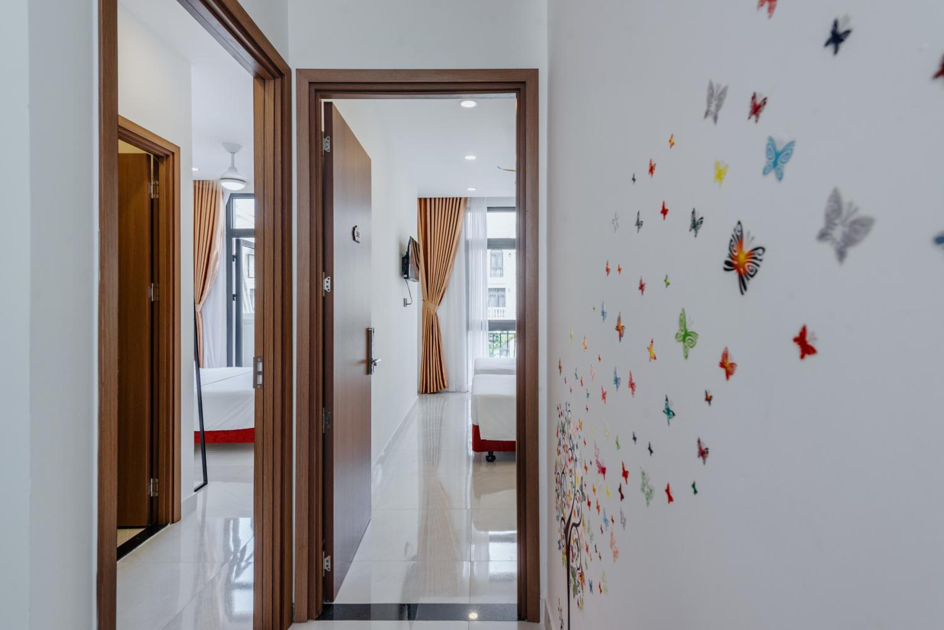Twin Room - Photo 13