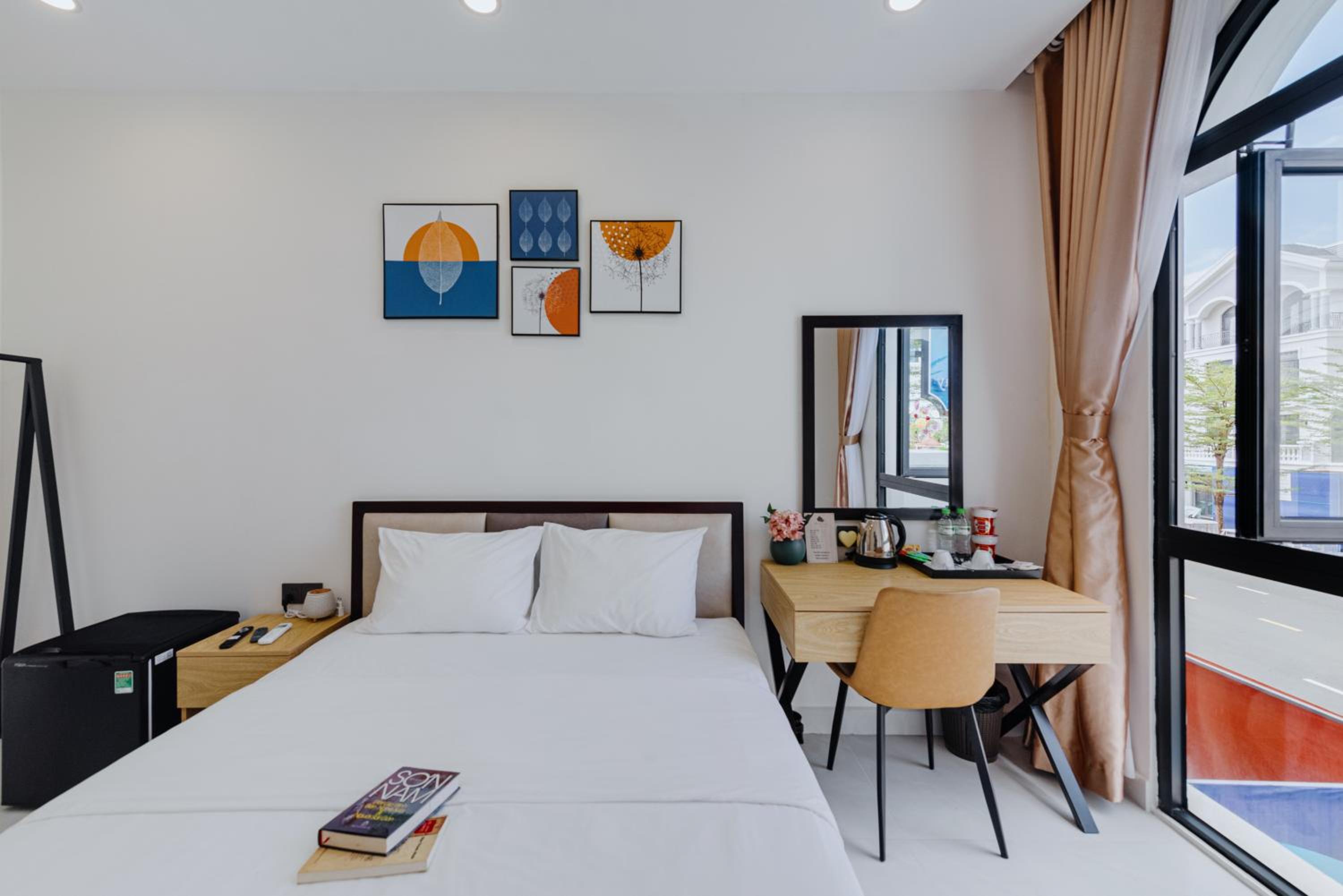 Standard Double Room - Photo 10