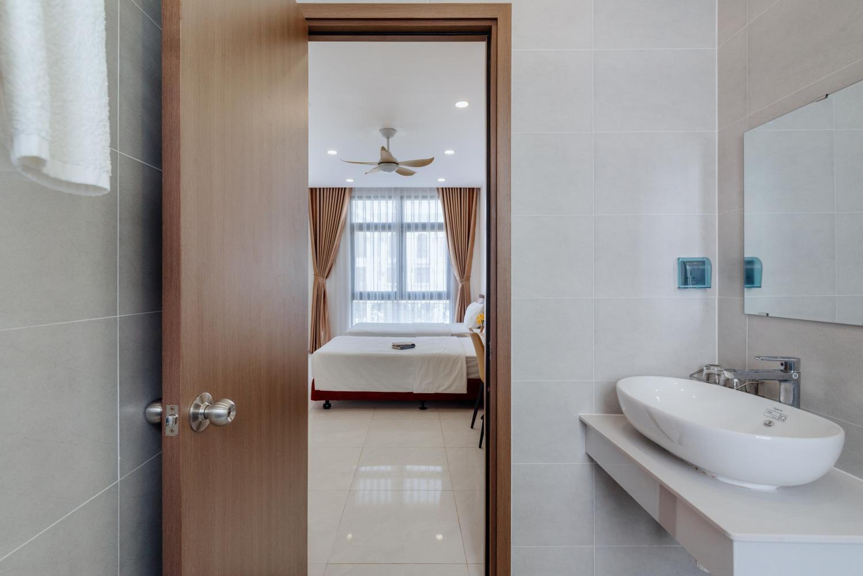 Twin Room - Photo 5