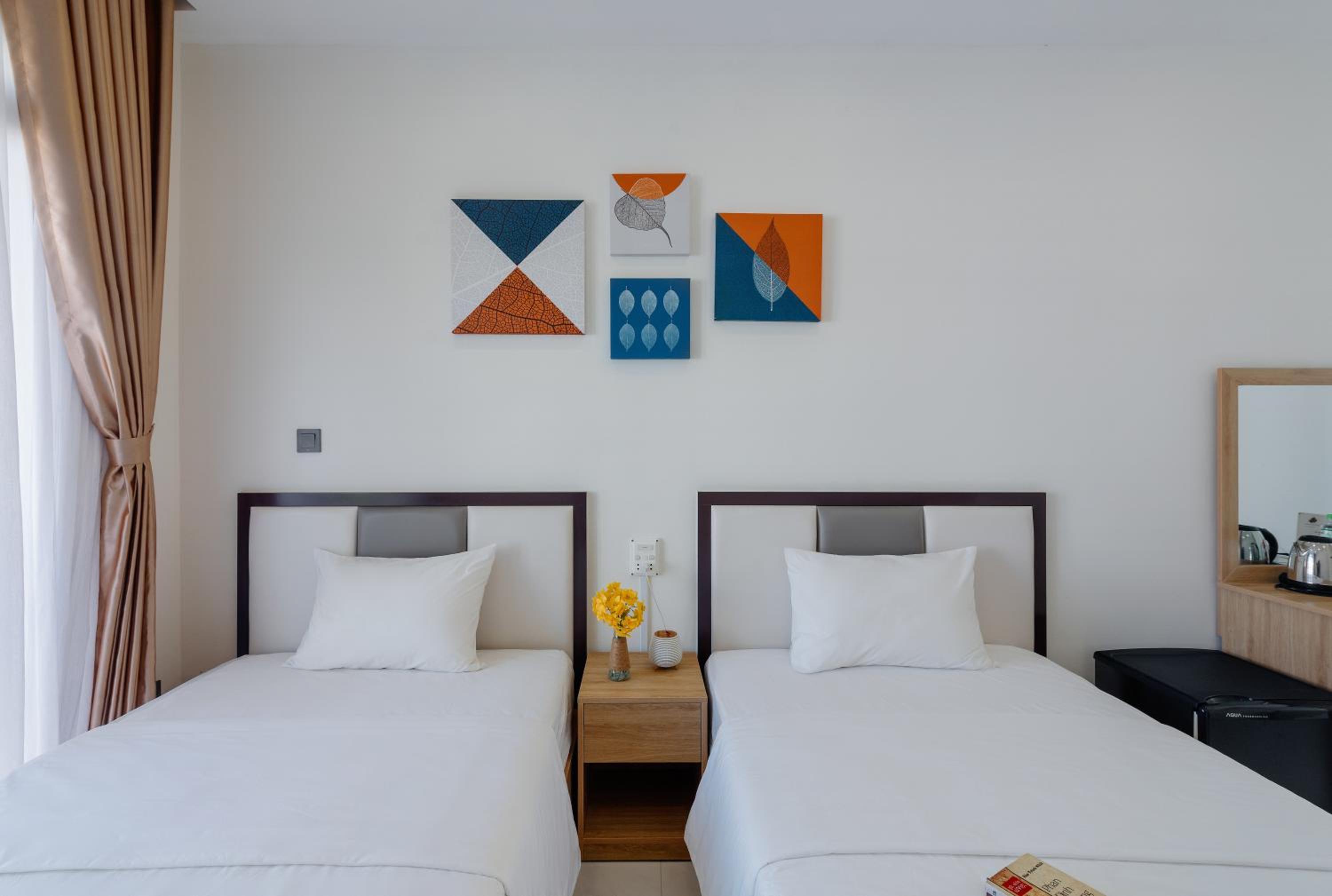 Twin Room - Photo 1