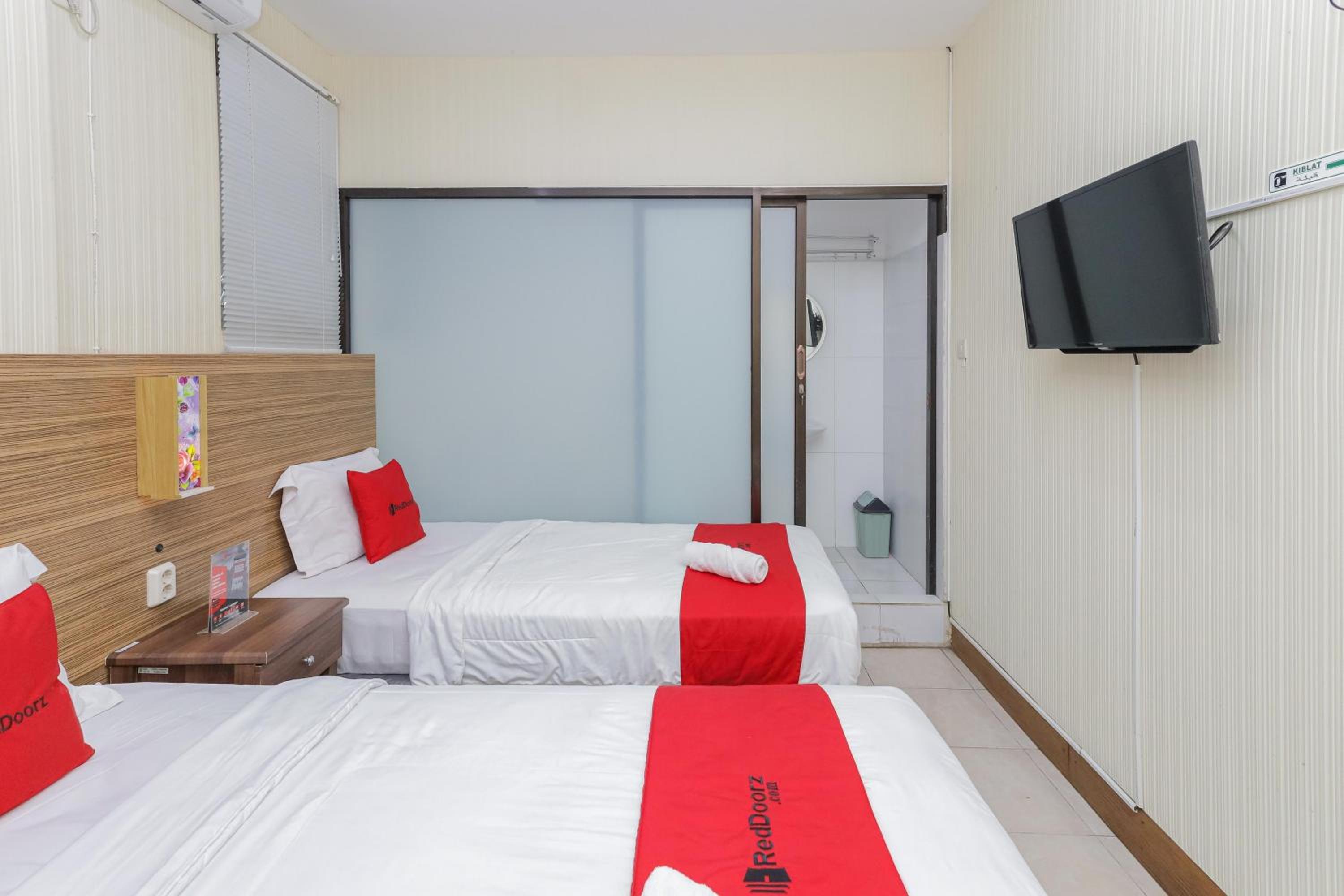 Twin Room - Photo 7