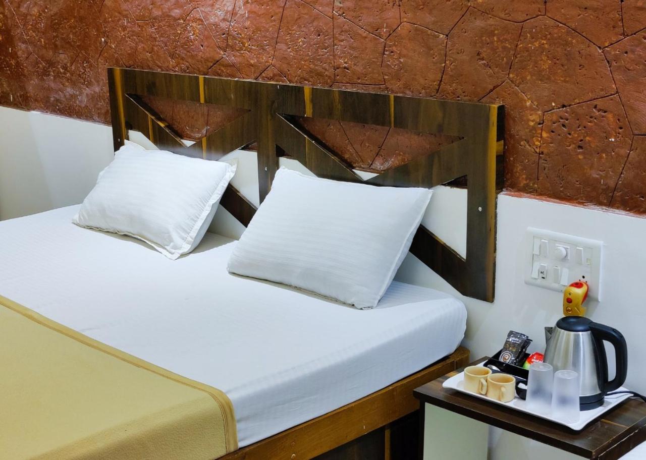 Deluxe Double Room - Photo 1