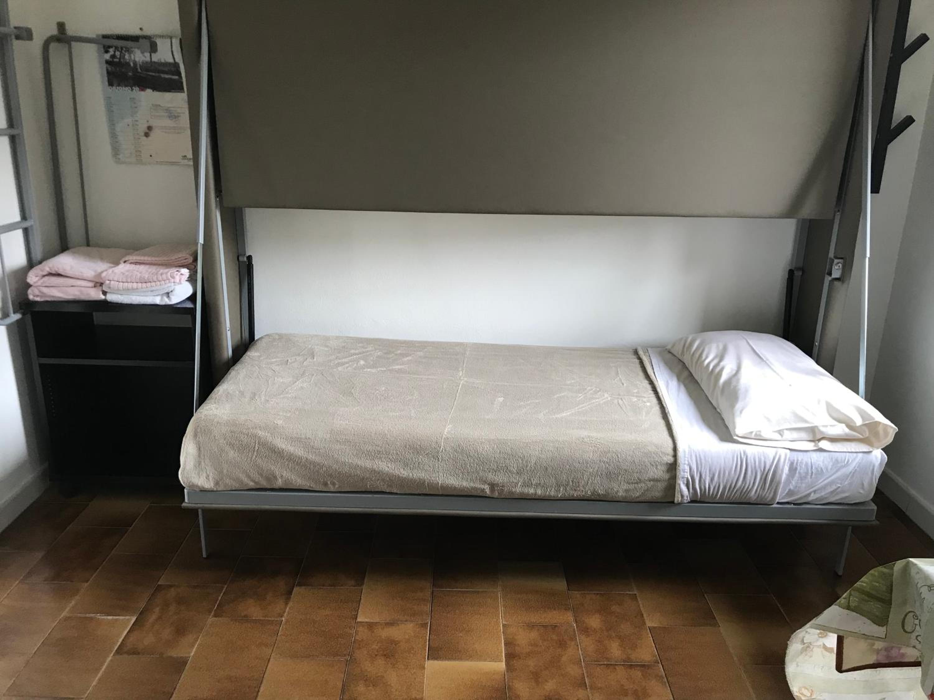 One-Bedroom Apartment photo 3