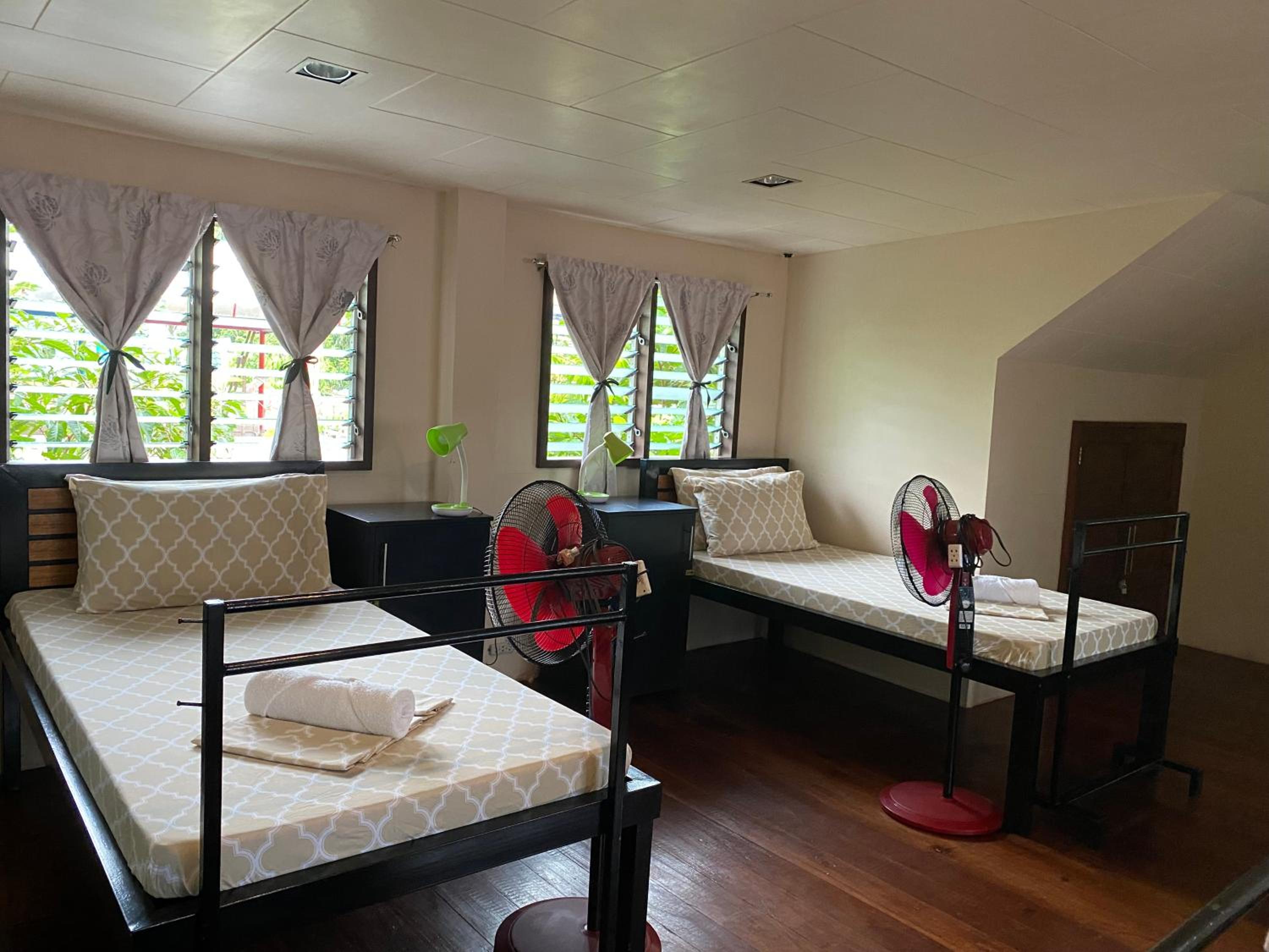 Mixed Dormitory Room photo 3