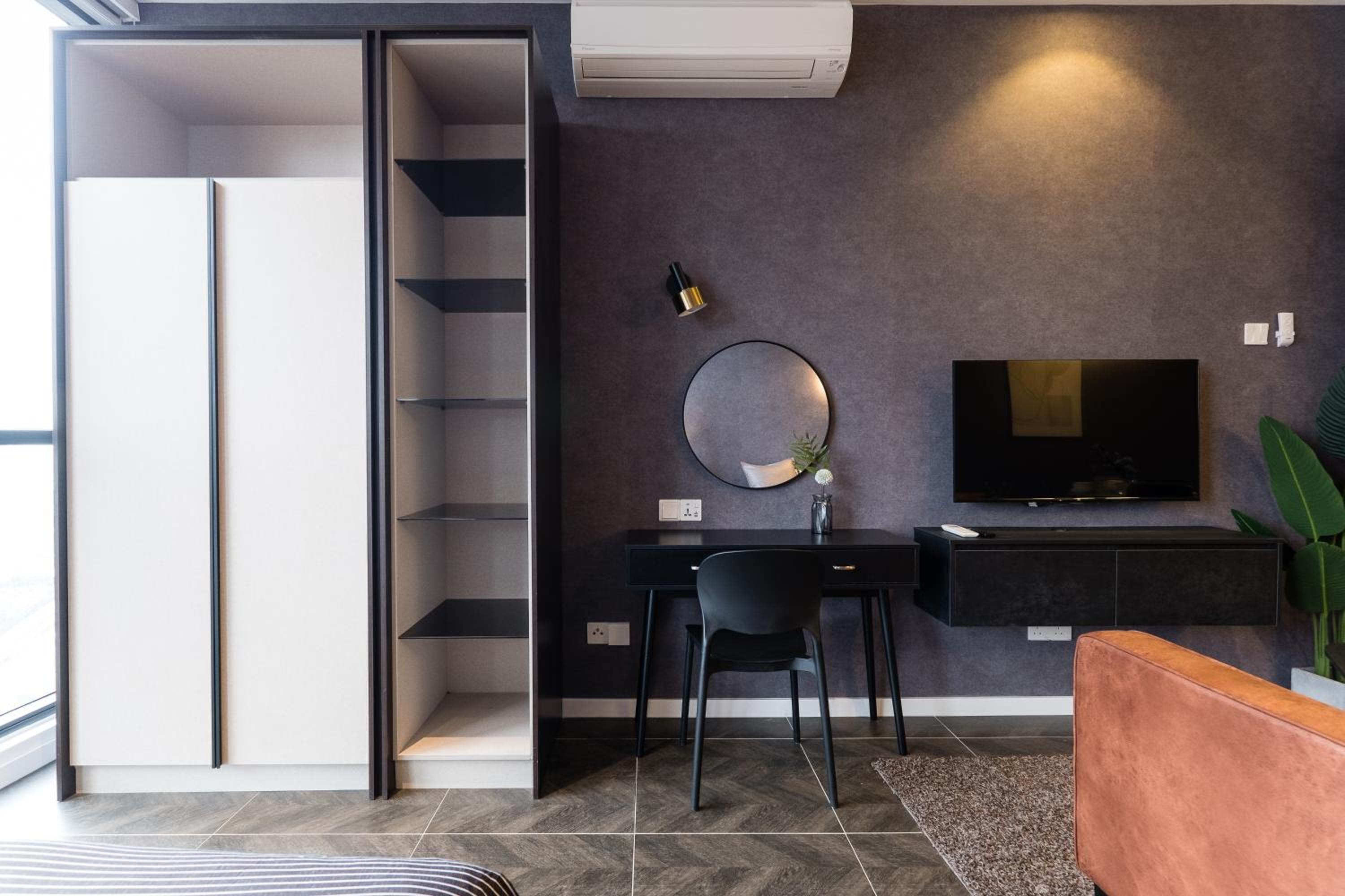 Studio Apartment
