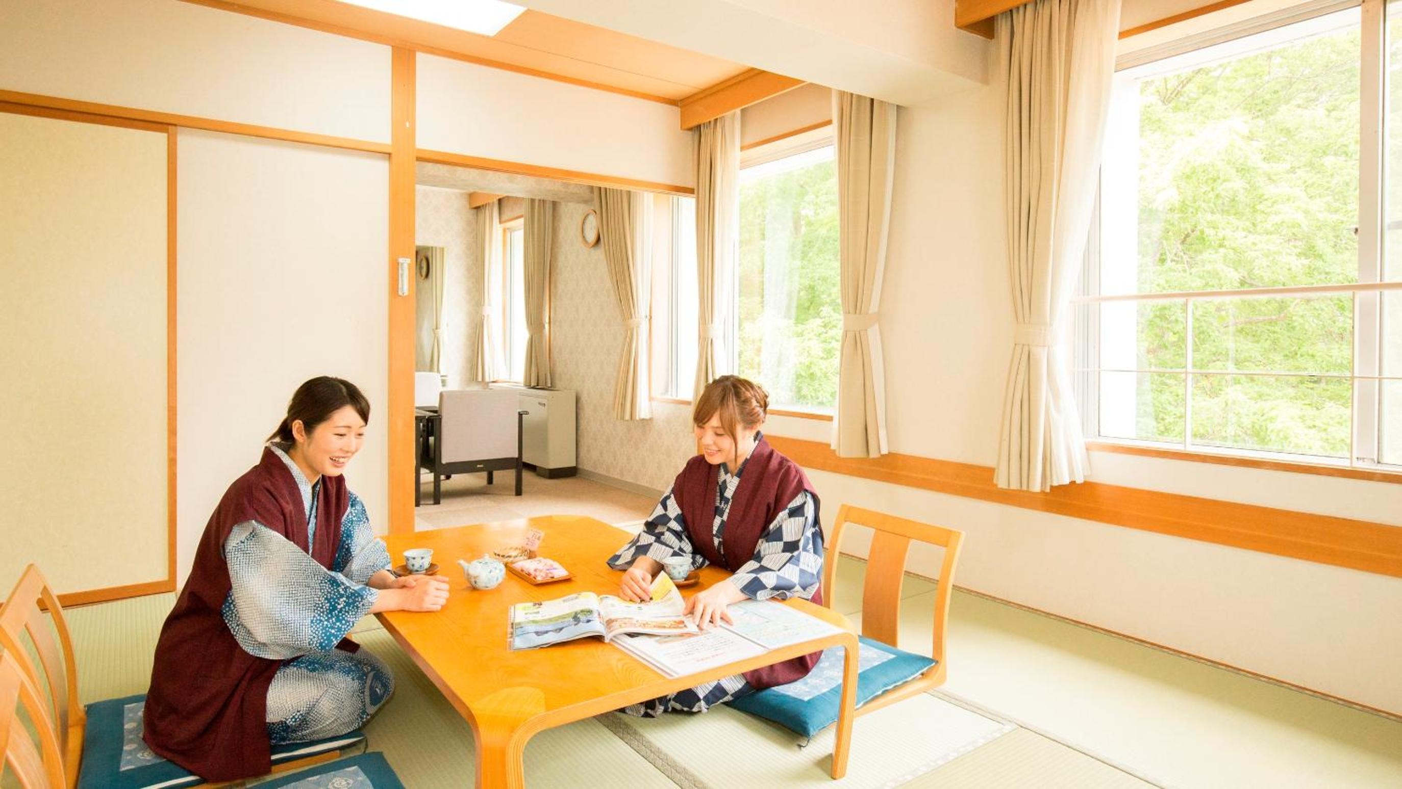 Japanese-Style Family Room - Non-Smoking photo 2