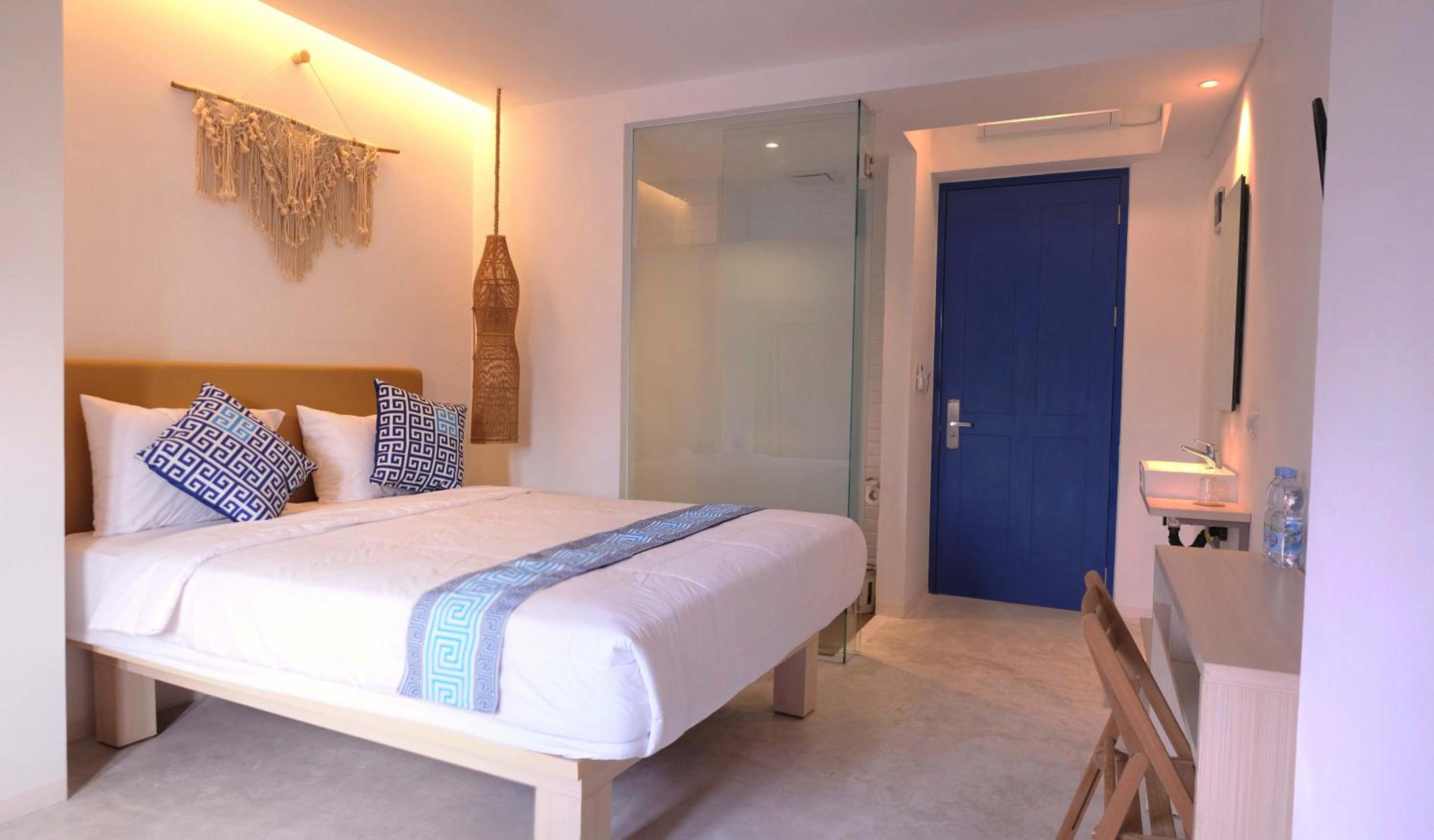 Deluxe Queen Room
