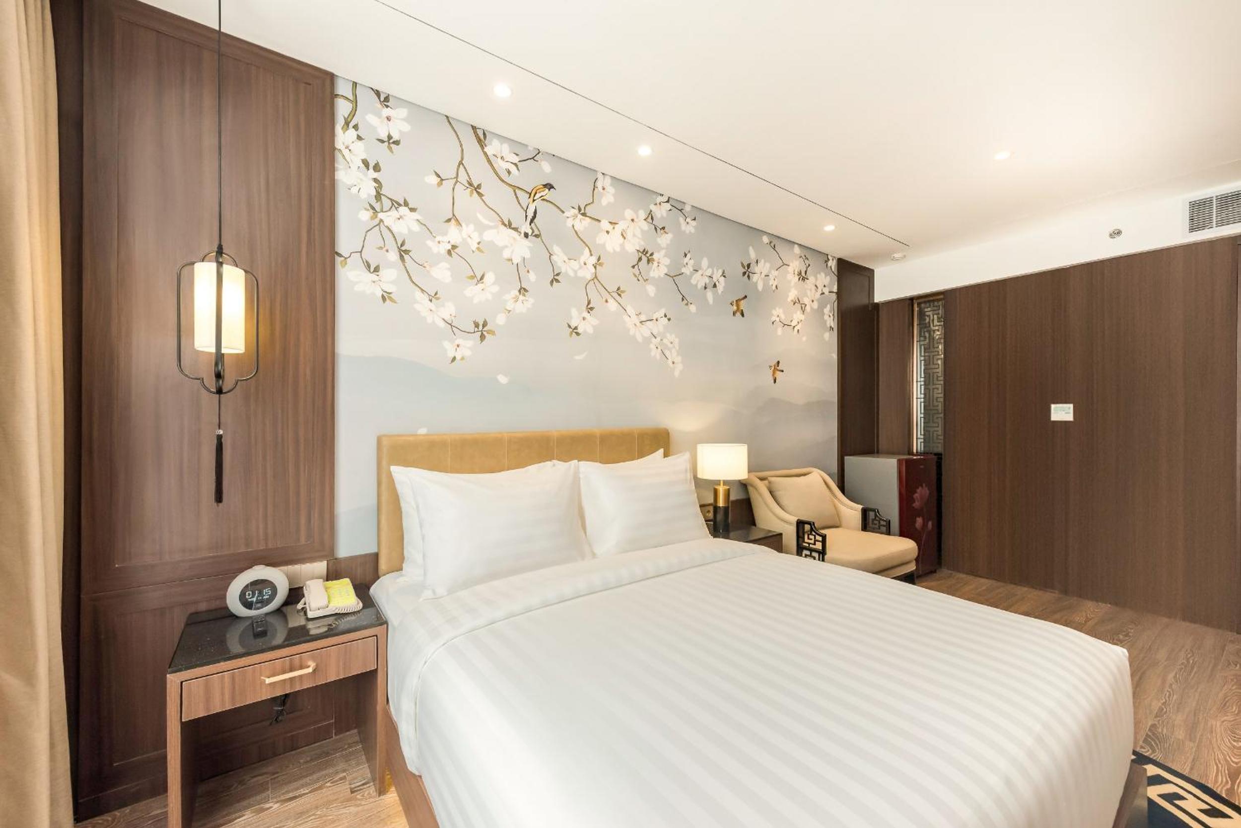 Executive Queen Room - Photo 10