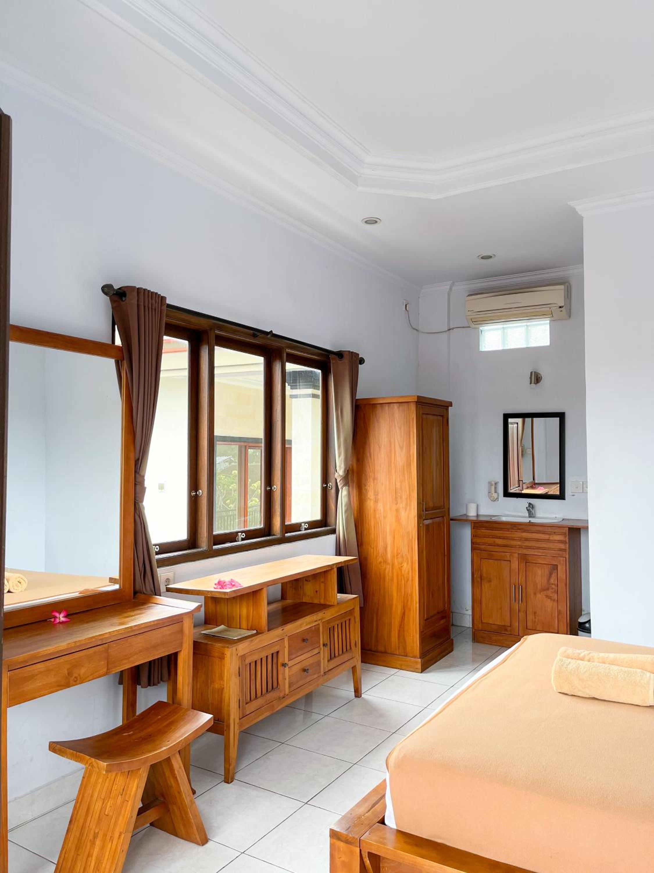 Double Room with Private Bathroom - Photo 1
