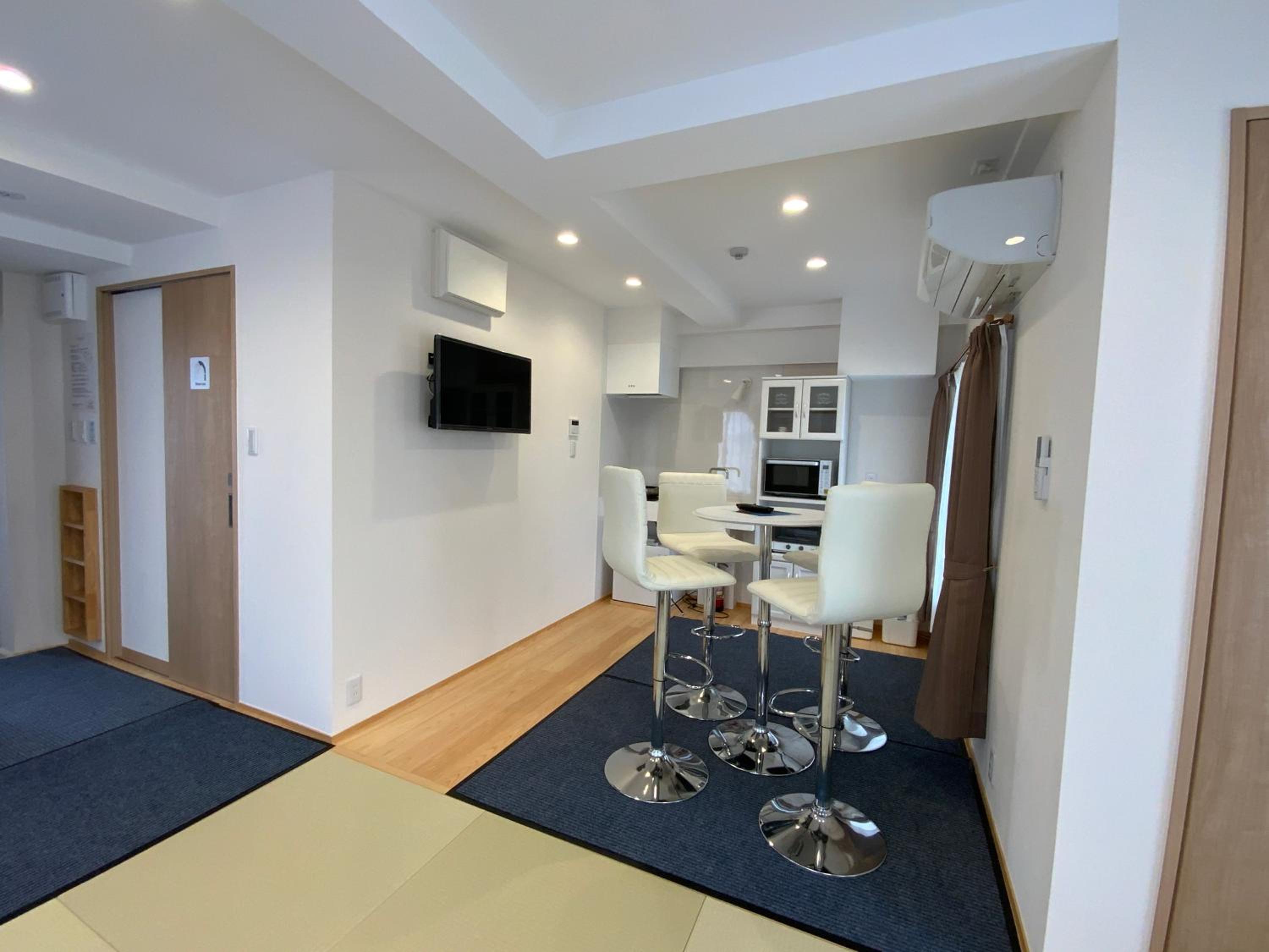 Quadruple Room with Bath - Photo 2