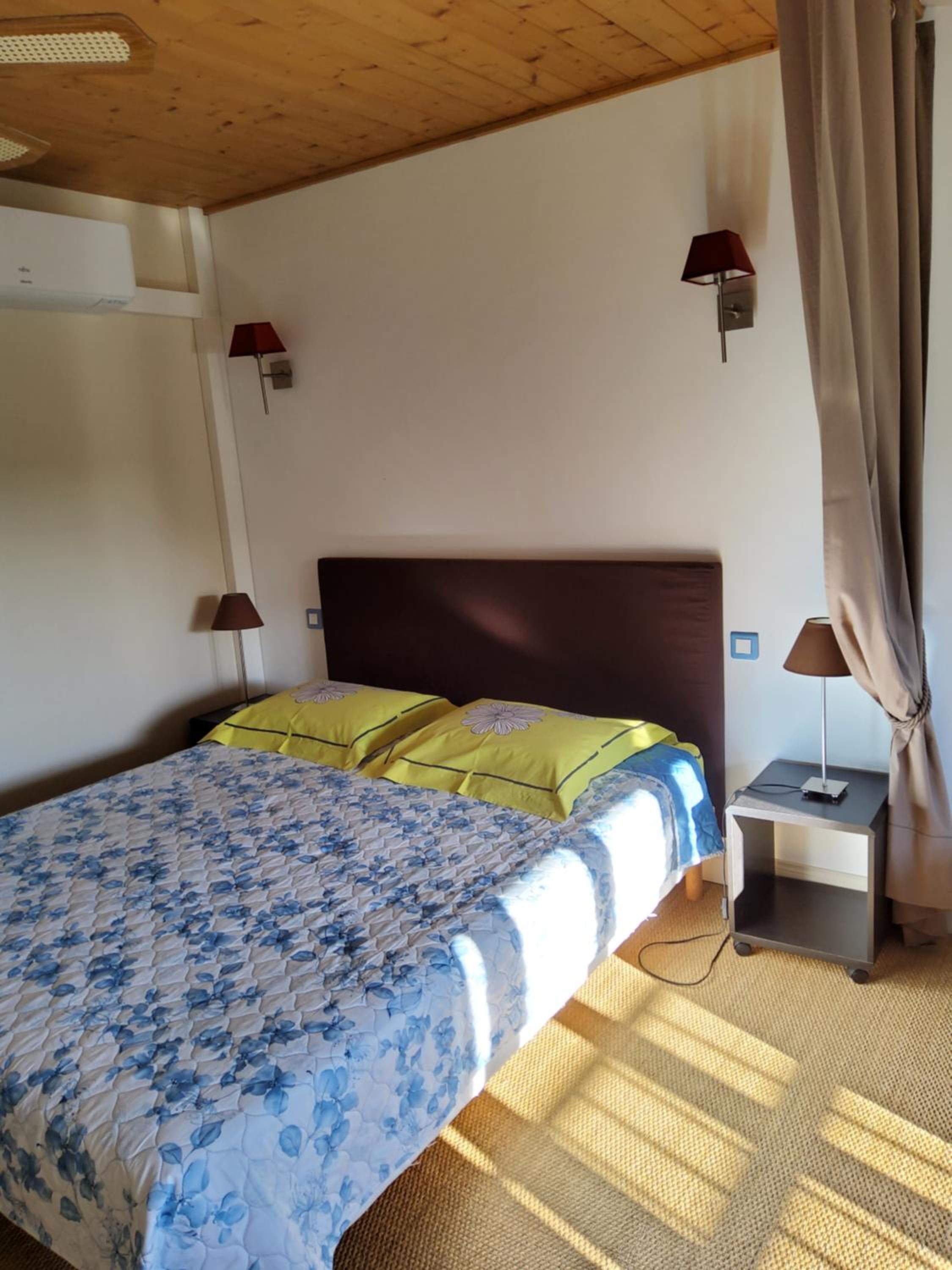 Triple Room with Private Bathroom - Photo 3