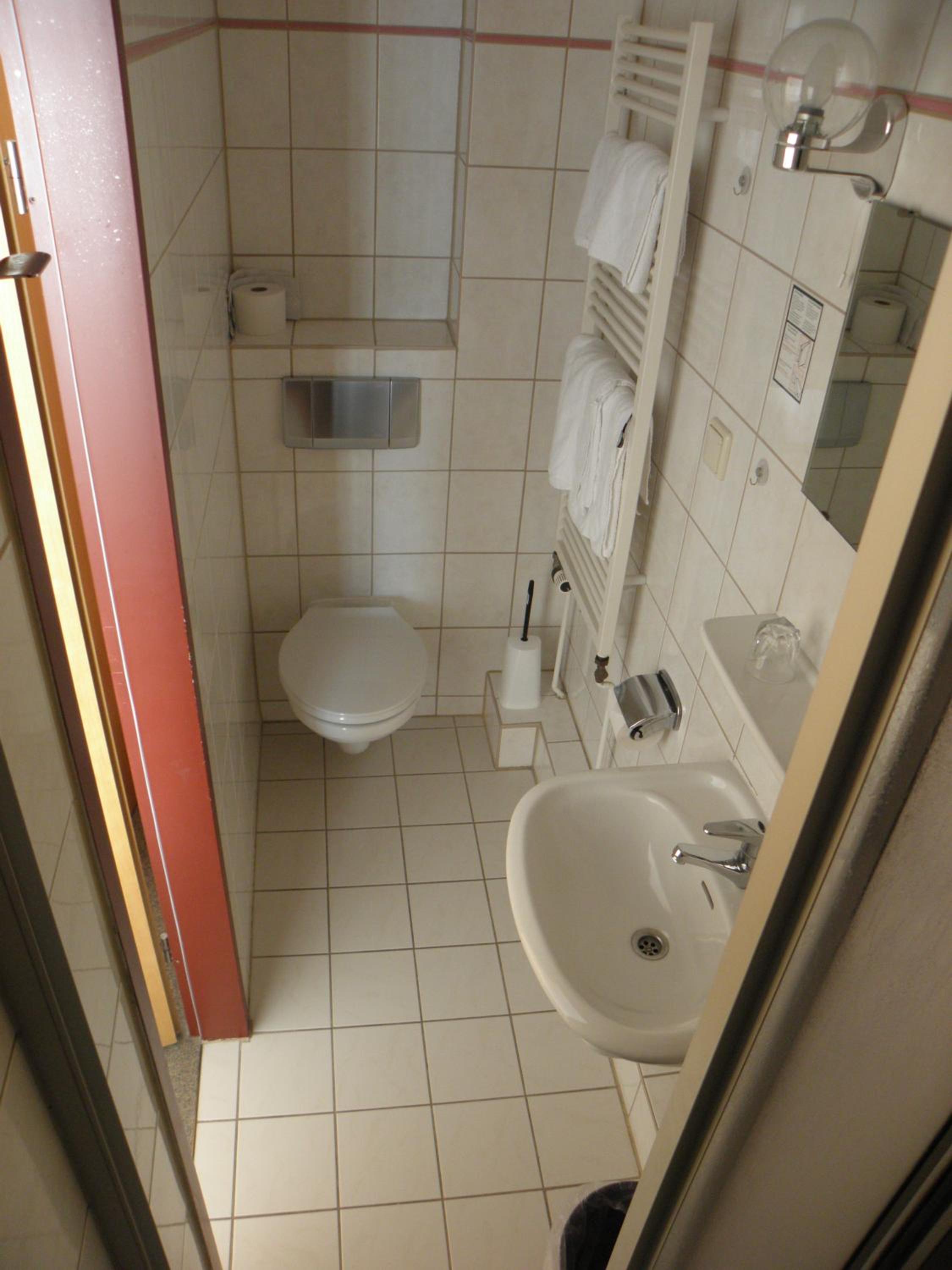 Single Room photo 2