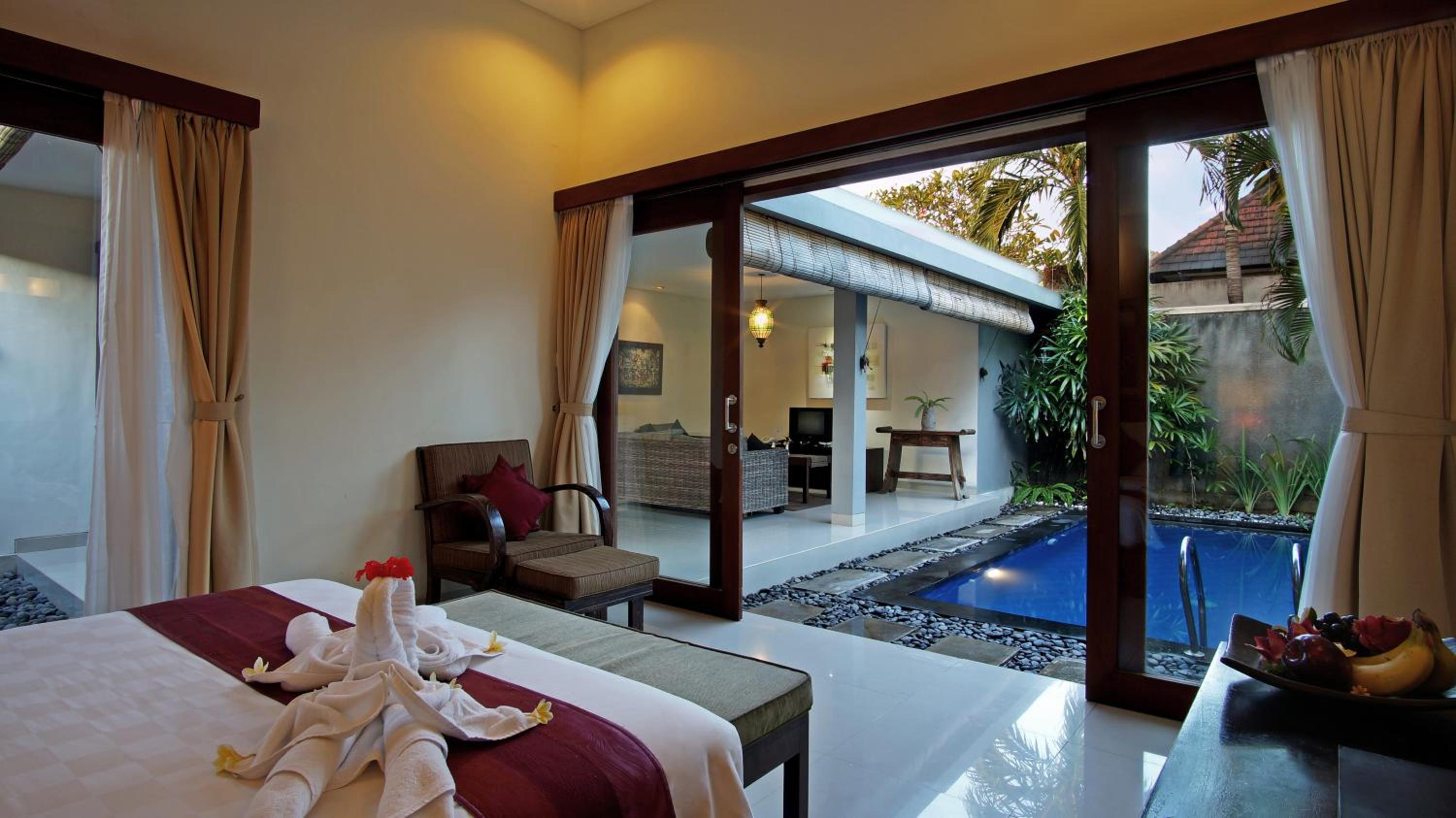 One-Bedroom Villa with Private Pool - Photo 12