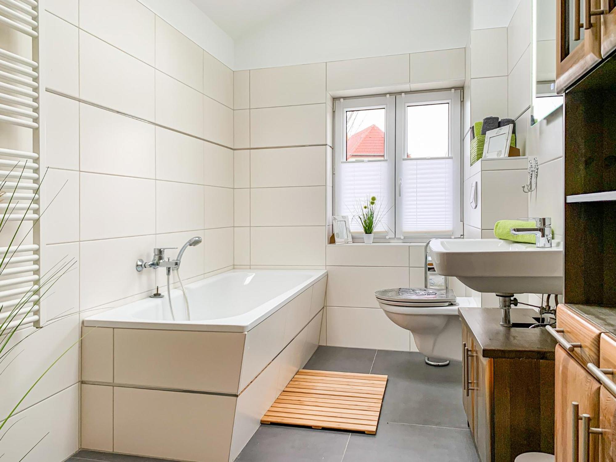 Two-Bedroom House thumbnail 6