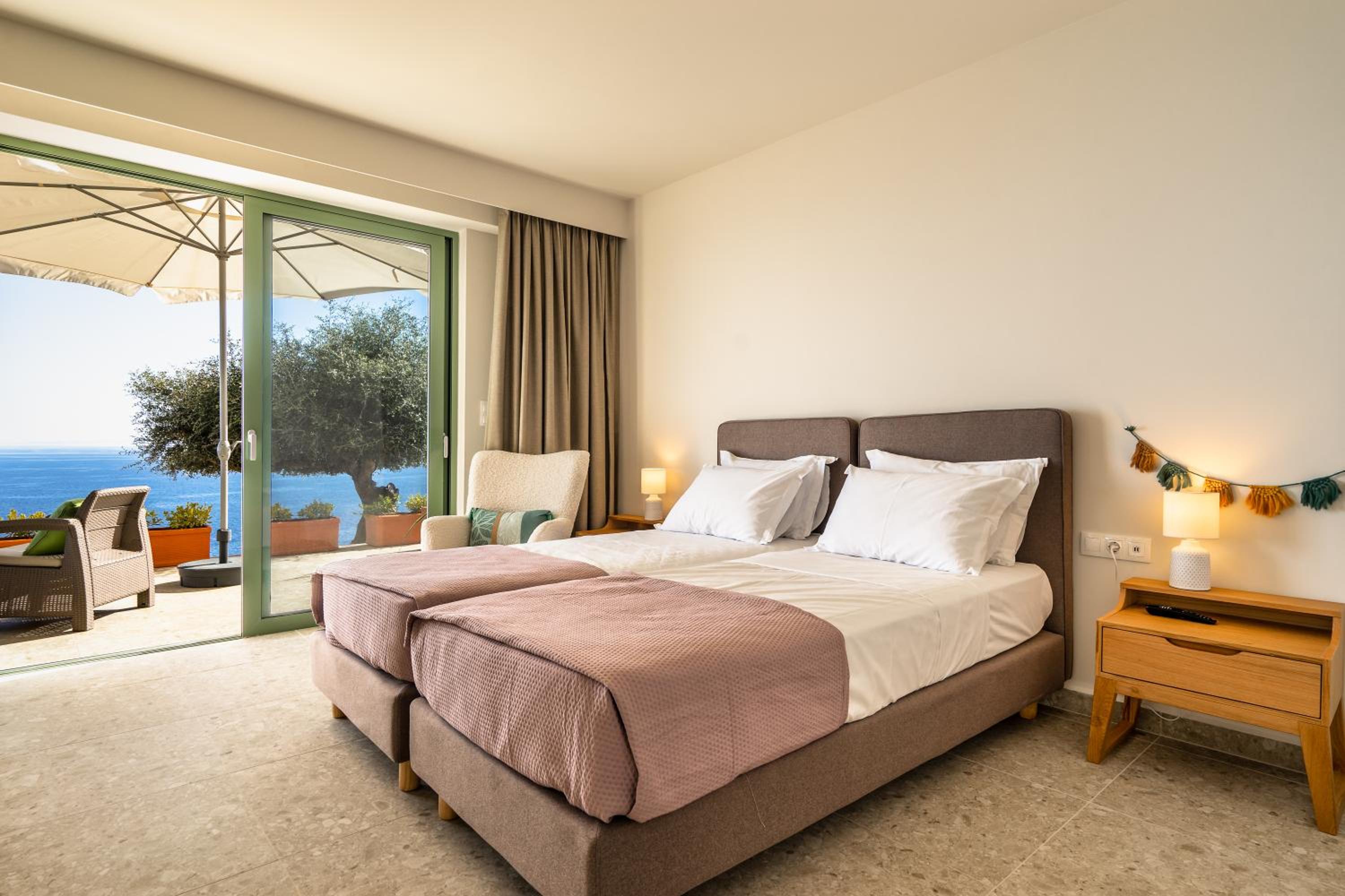 Two-Bedroom Deluxe Apartment with Ocean View