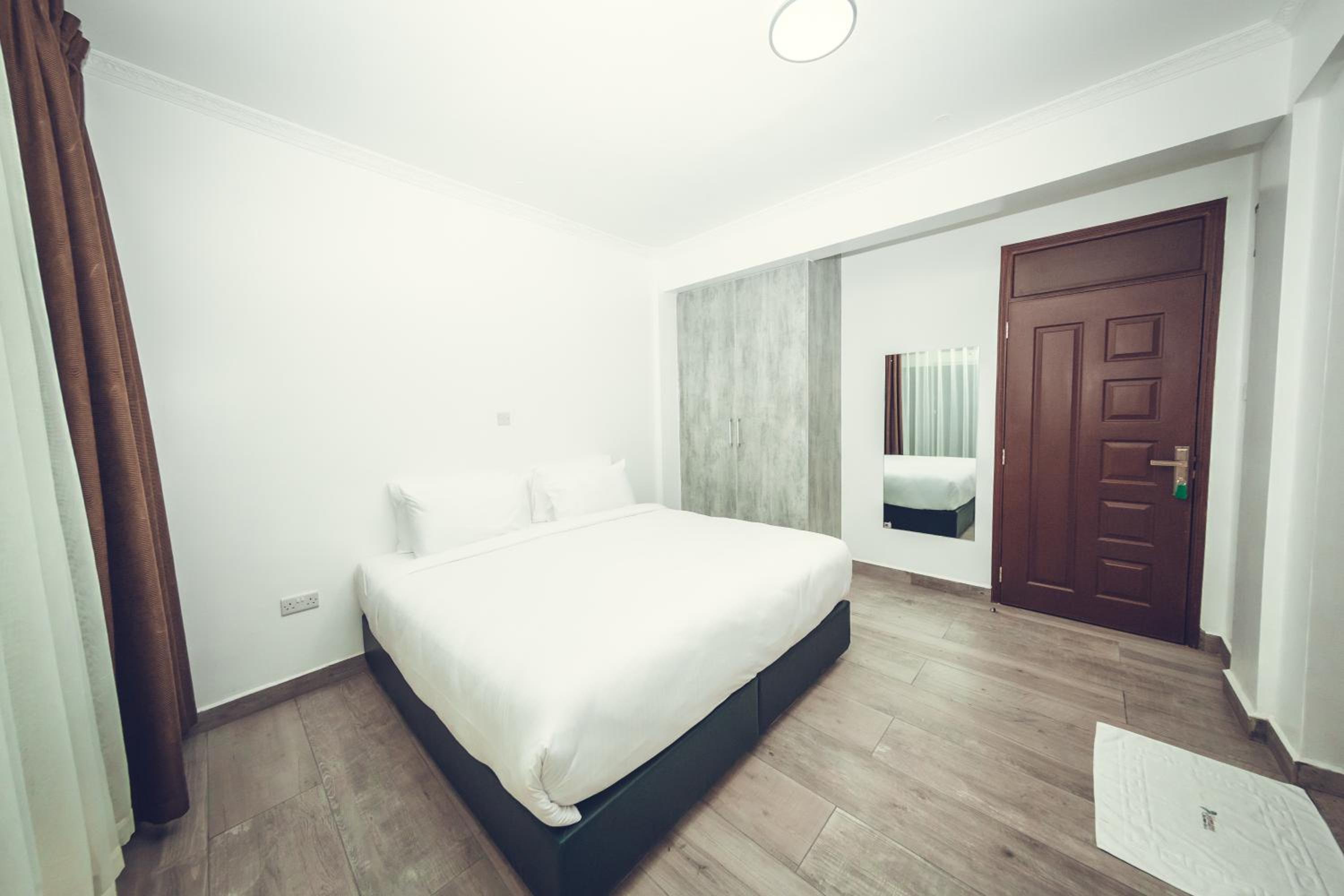 Standard Double Room - Photo 5