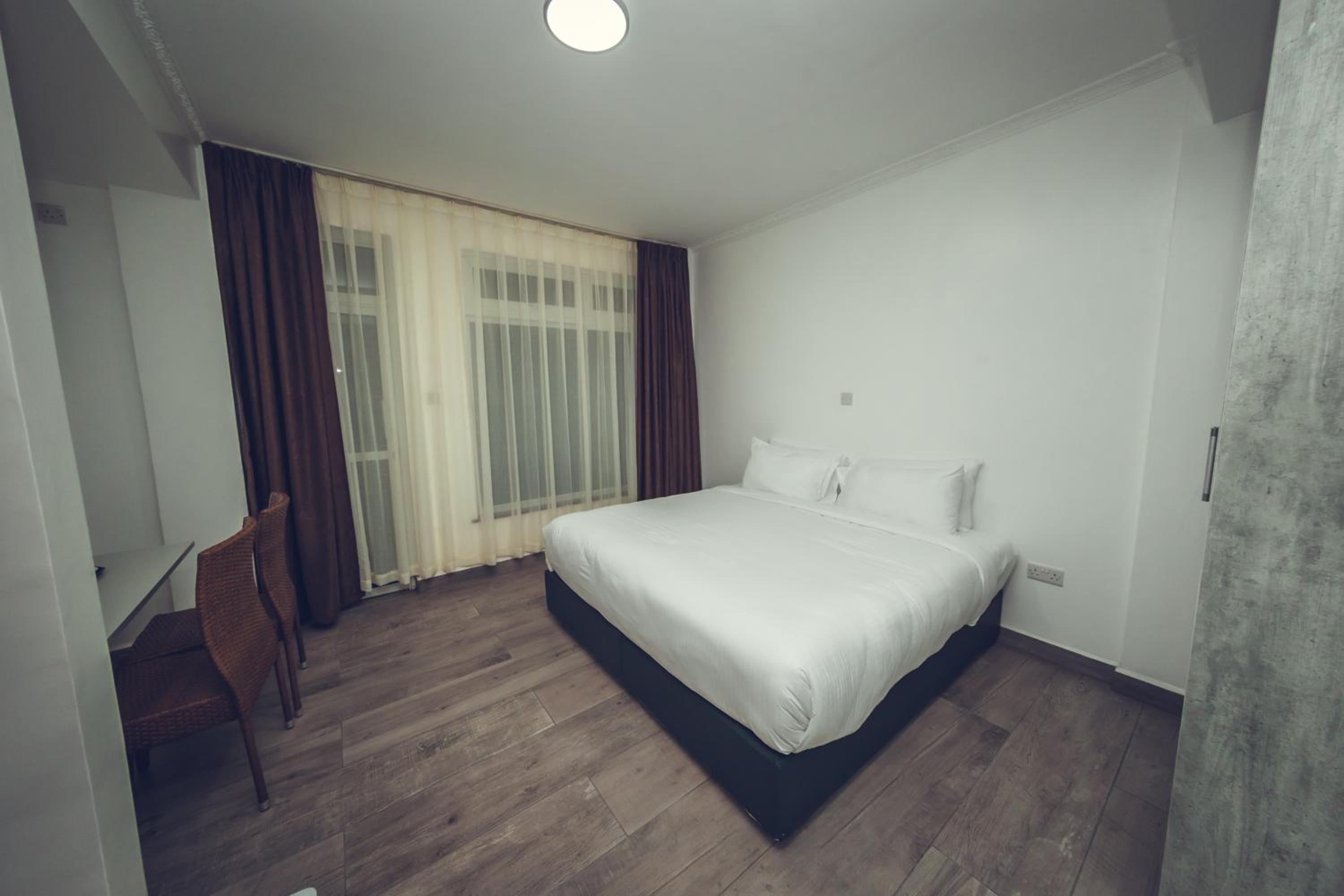 Deluxe Double Room - Photo 5