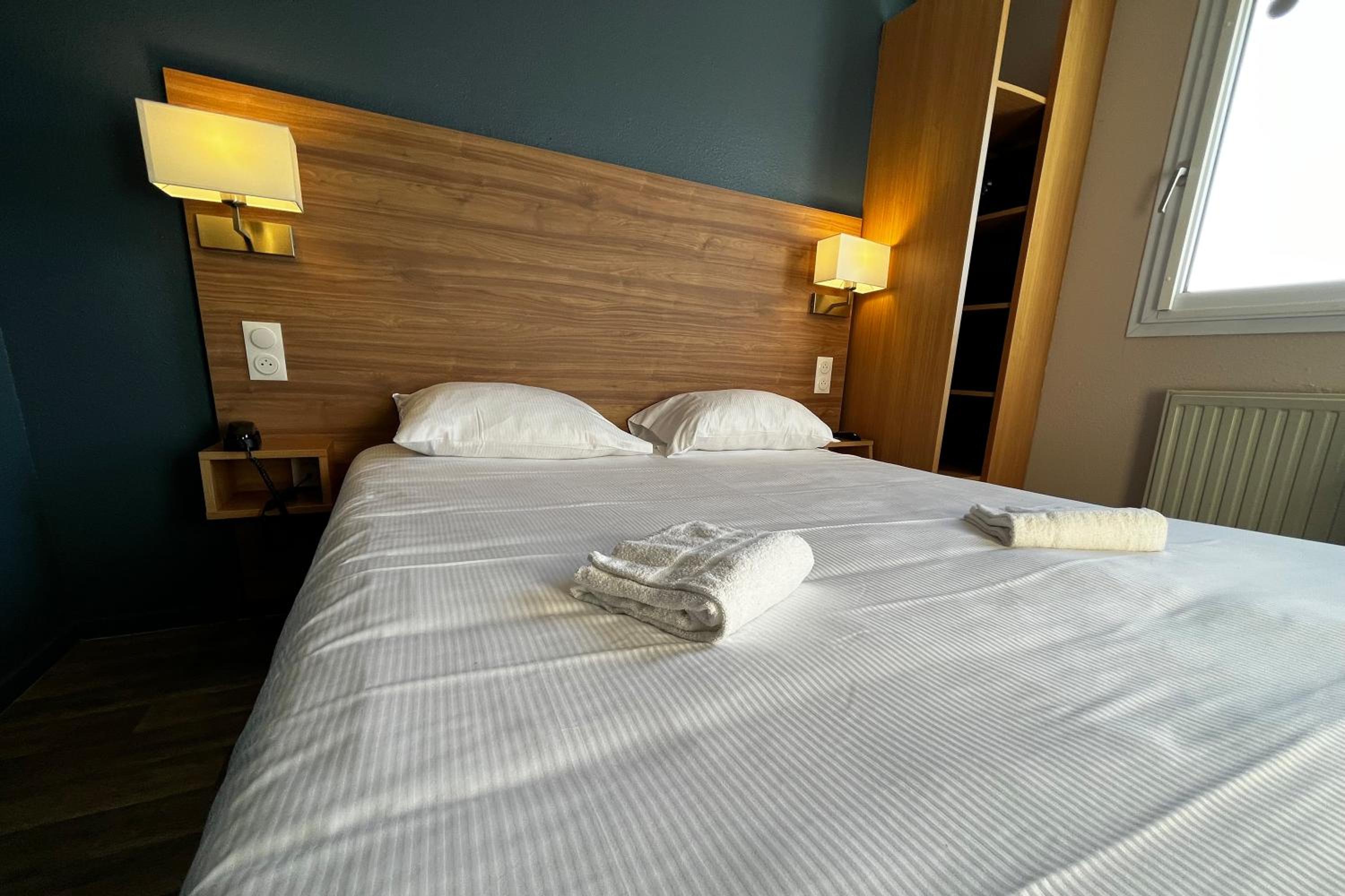 Double Room - Photo 3