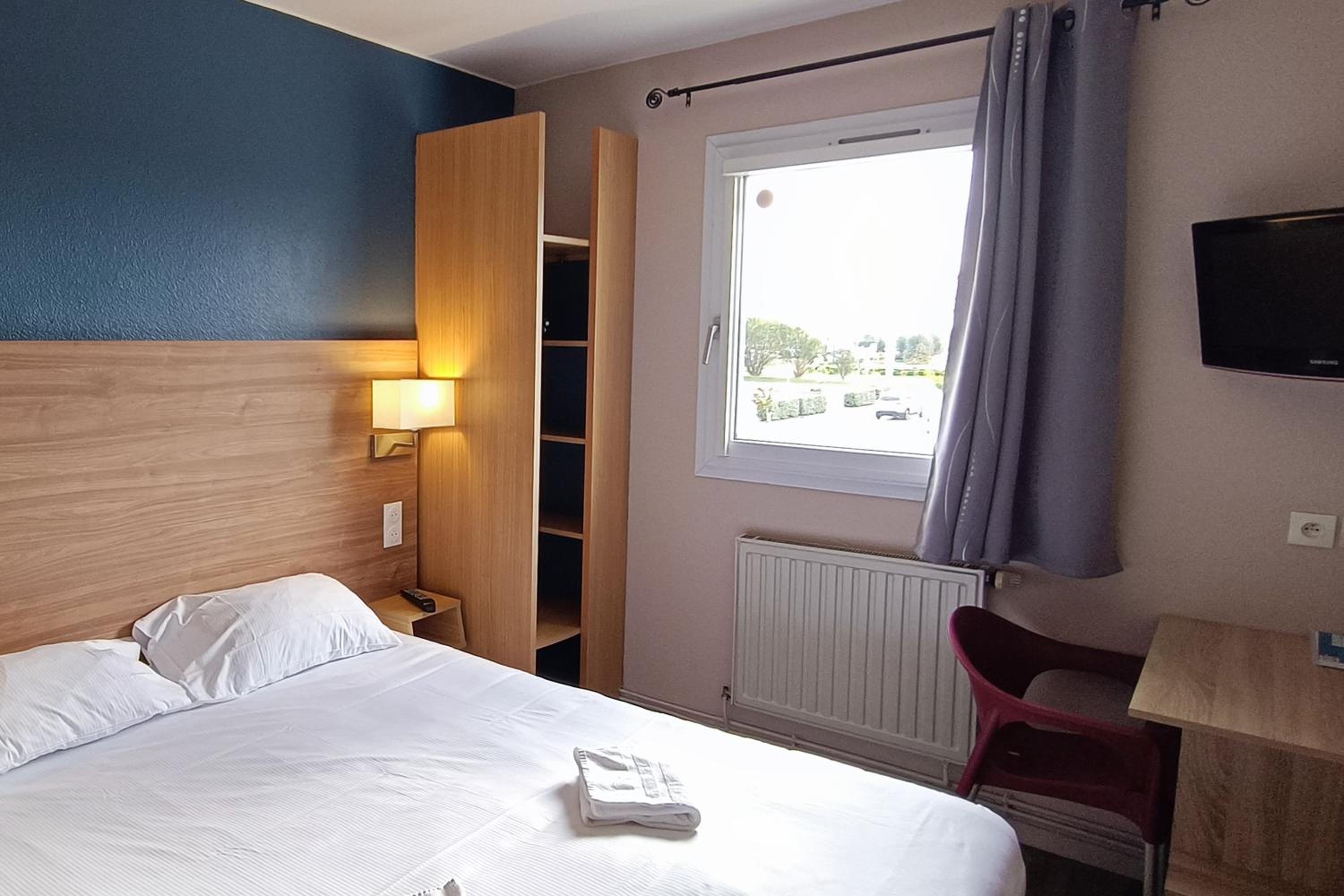 Double Room - Photo 6