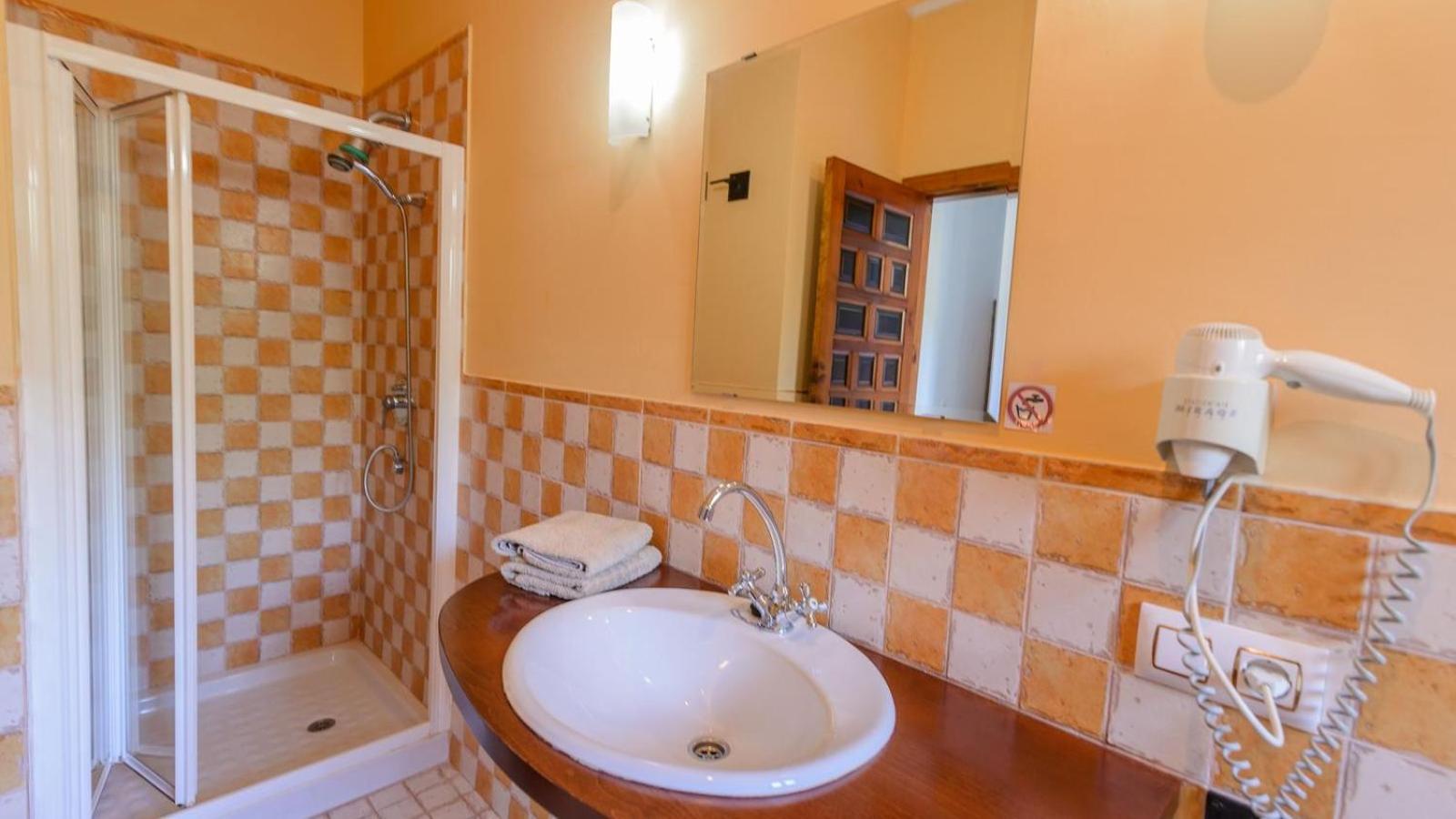 Casa de Seis Habitaciones