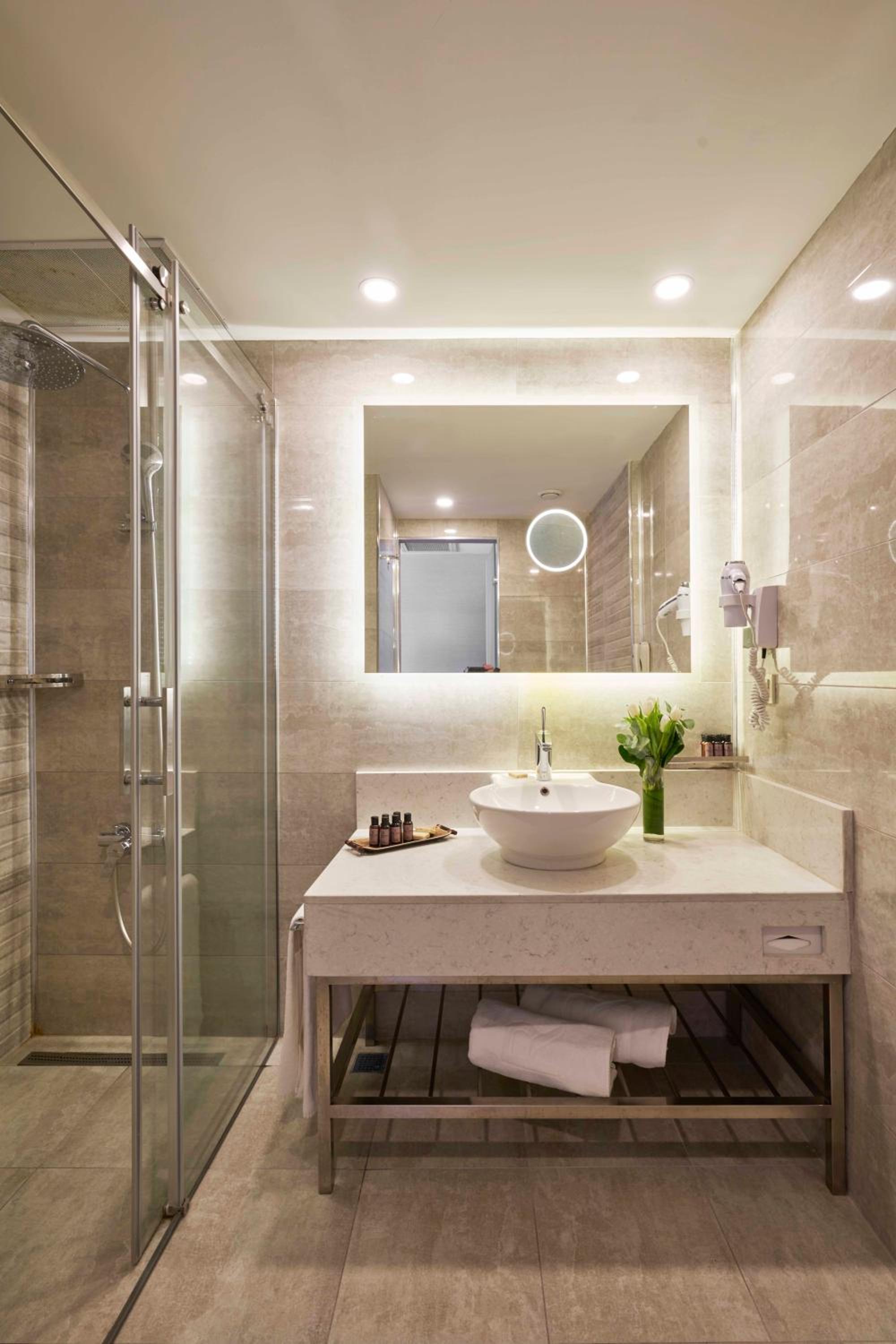 Executive Room with Istiklal Street View photo 3