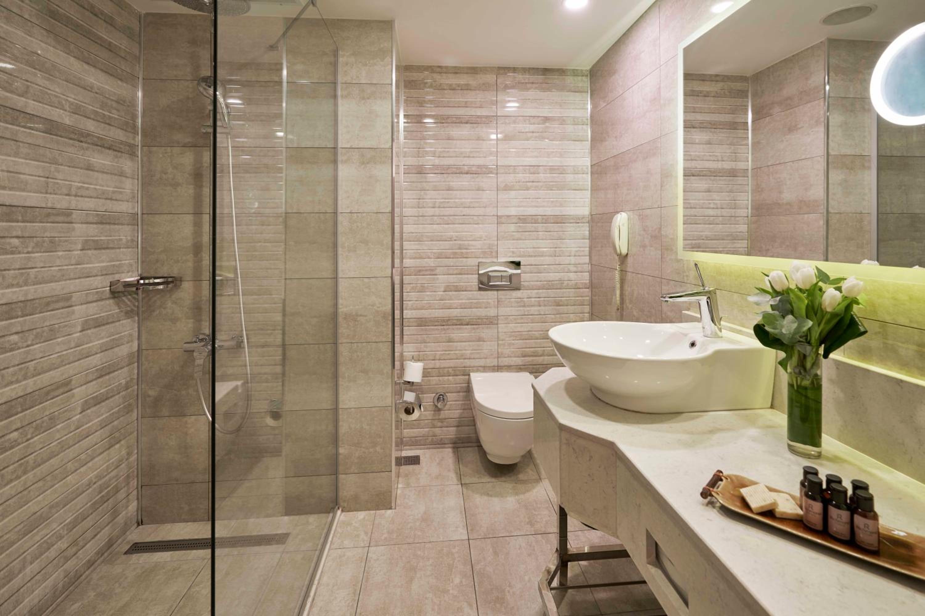 Standard Triple Room photo 2