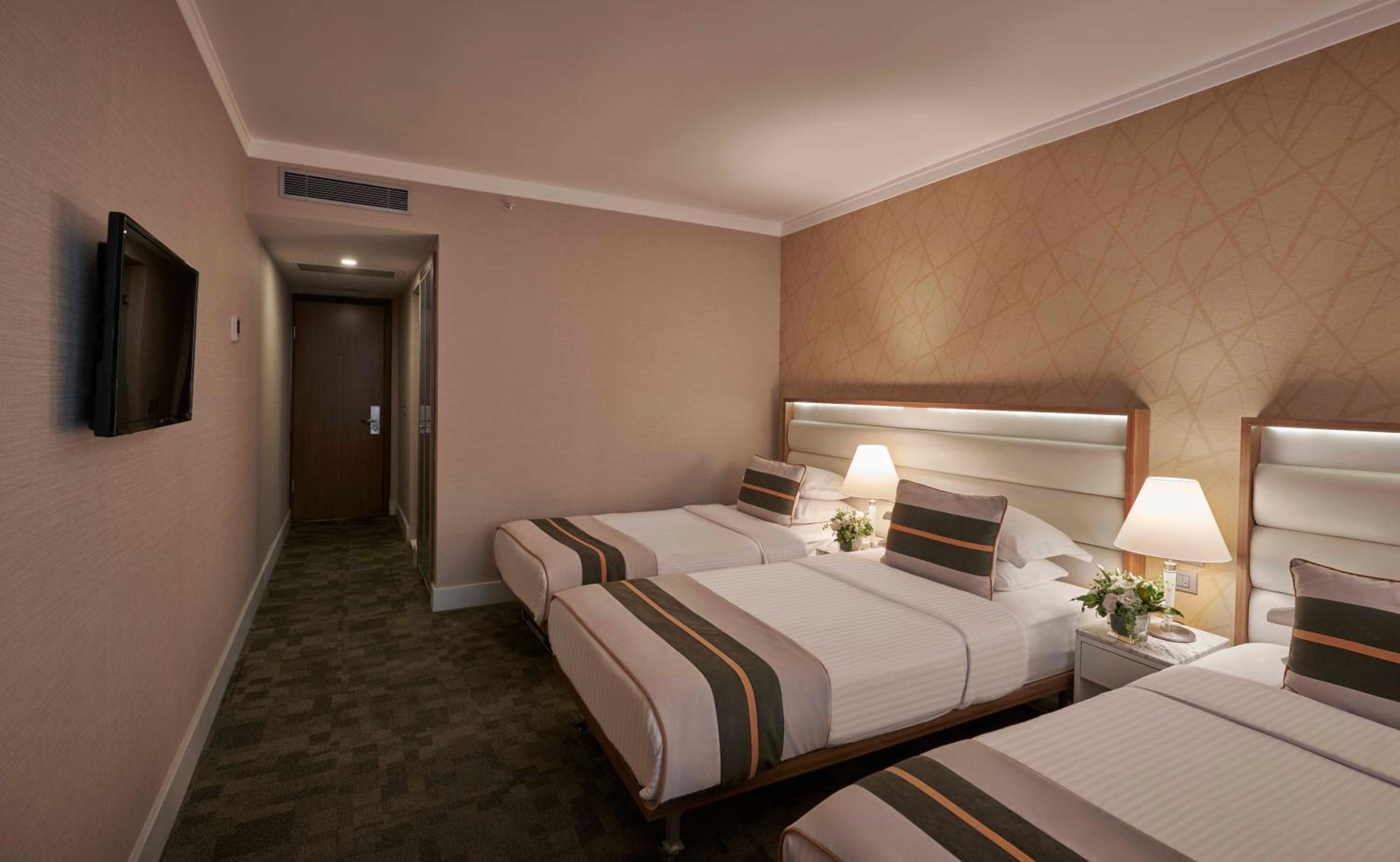 Deluxe Triple Room with Bosphorus View photo 2