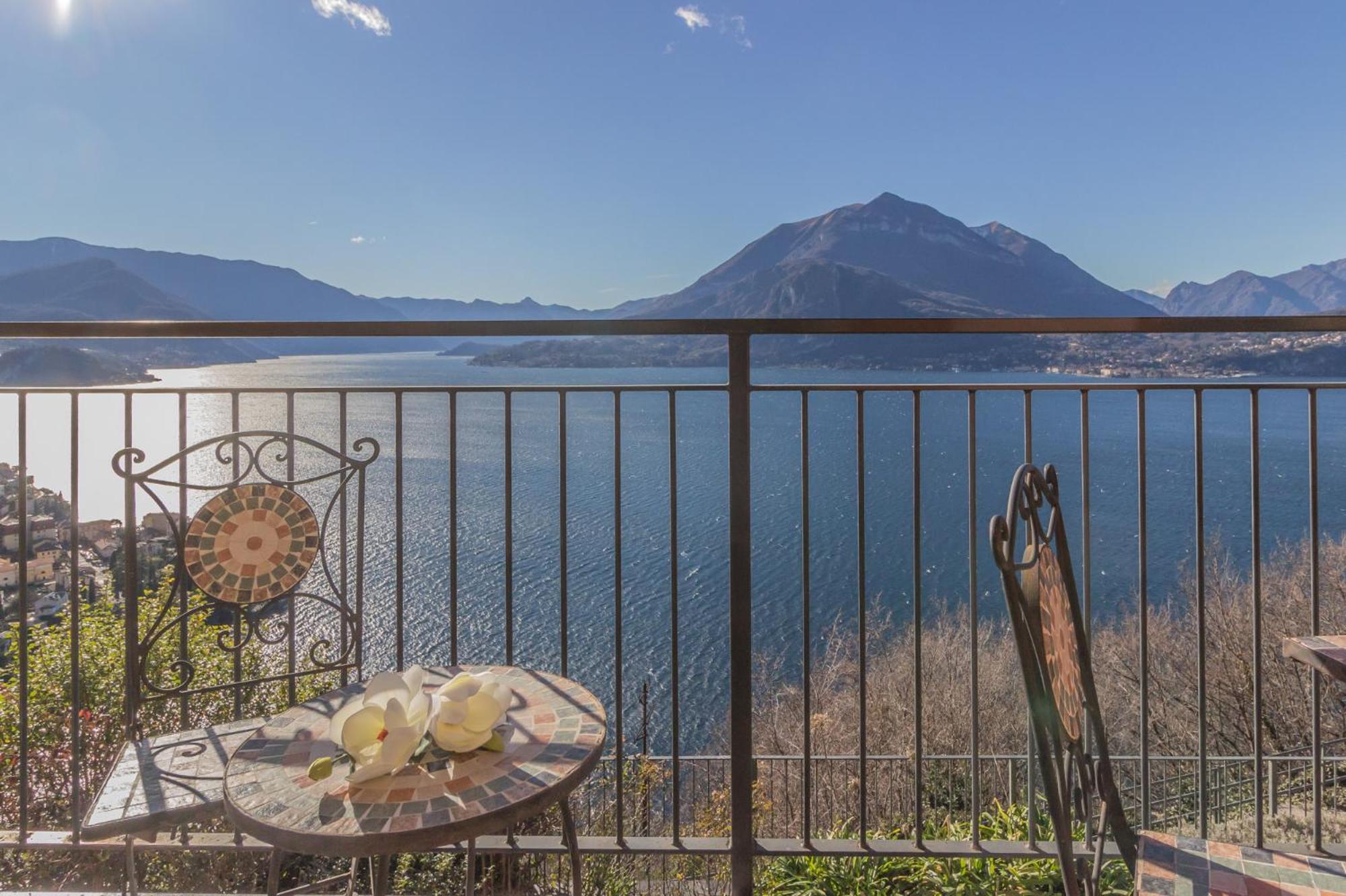 Apartment with Lake View photo 3