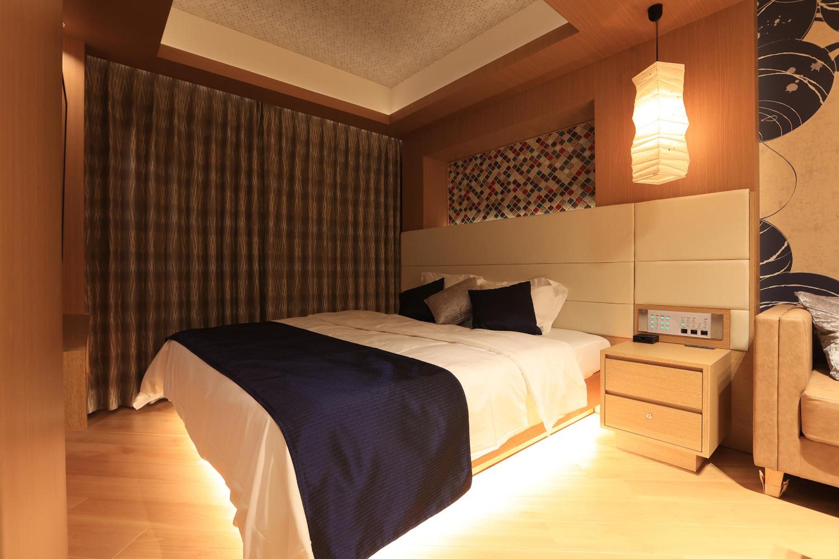 Standard King Room photo 3